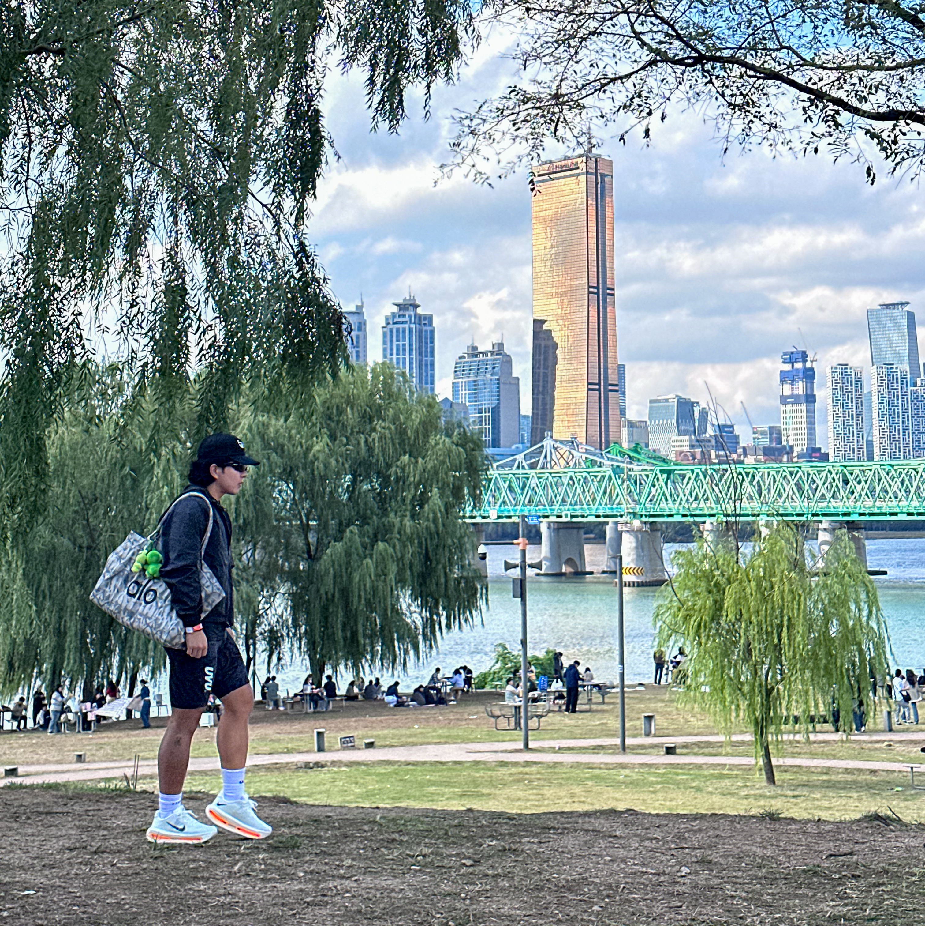 UVU Cap Black, UVU Half Tight 2.0 Black 착용 스타일 - 1