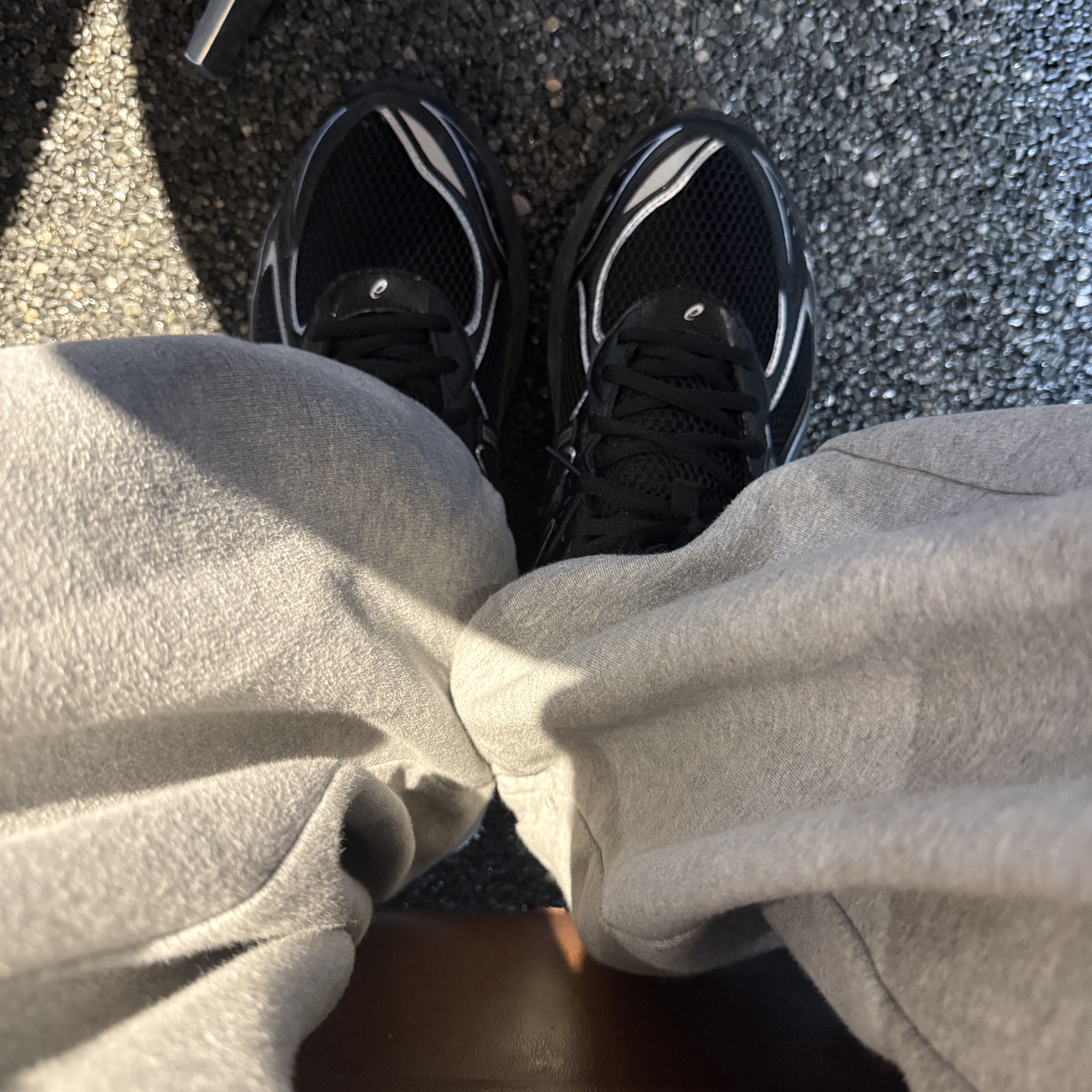 Asics GT-2160 Black Pure Silver 착용 스타일