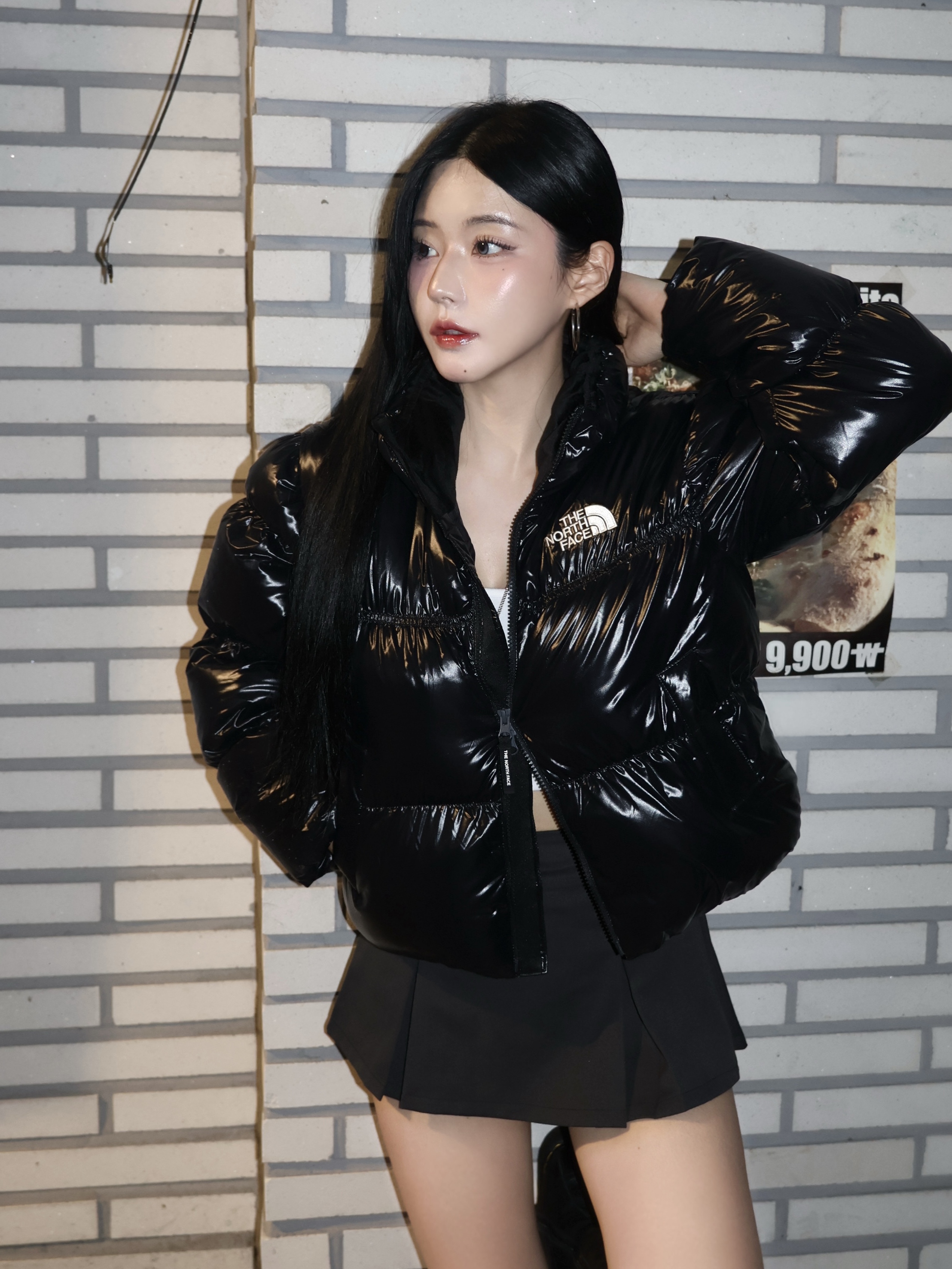 (W) The North Face Ella Down Jacket RDS Black - 25FW 착용 스타일 - 3