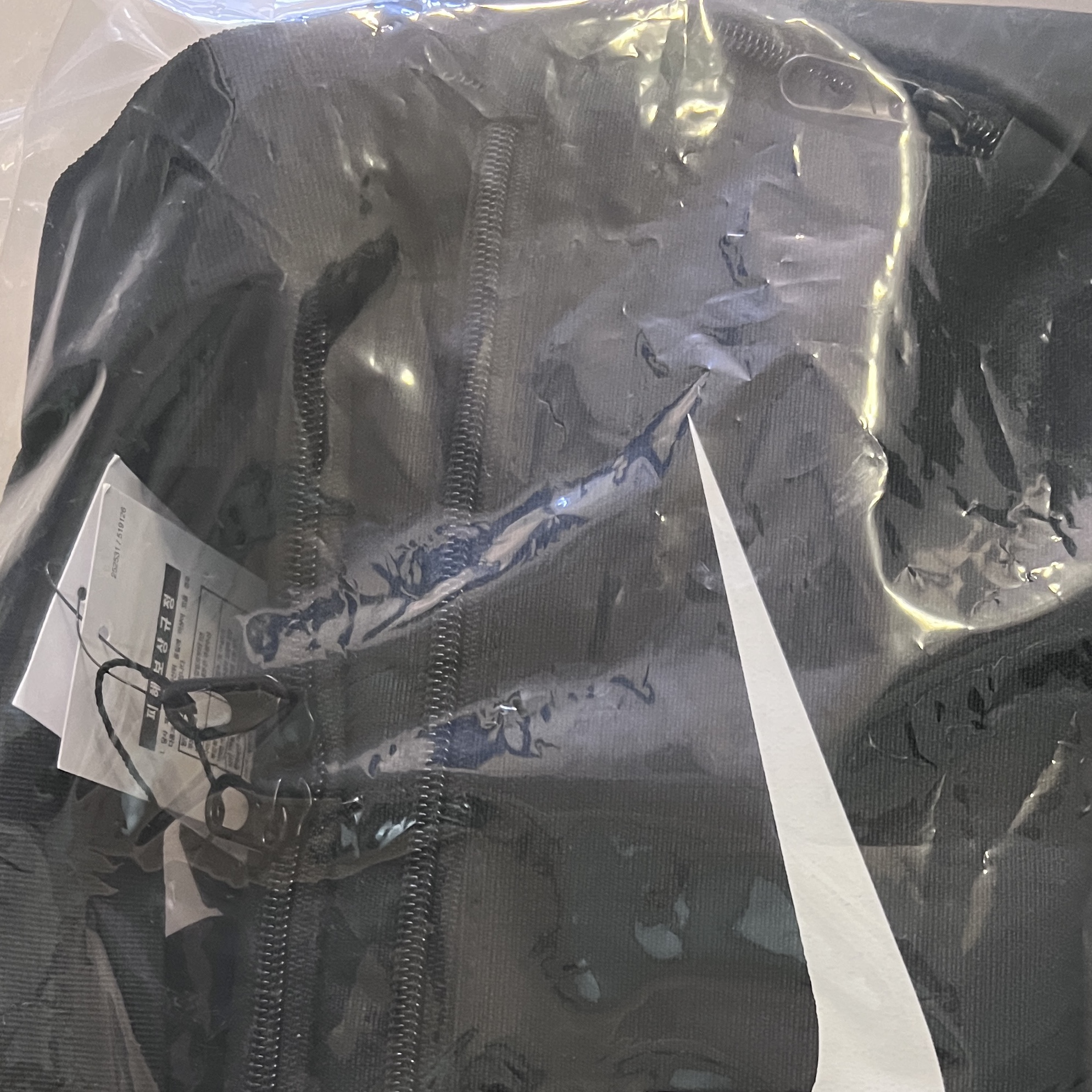 Nike Brasilia 9.5 Training Duffle Bag Extra Small 25L Black 착용 스타일