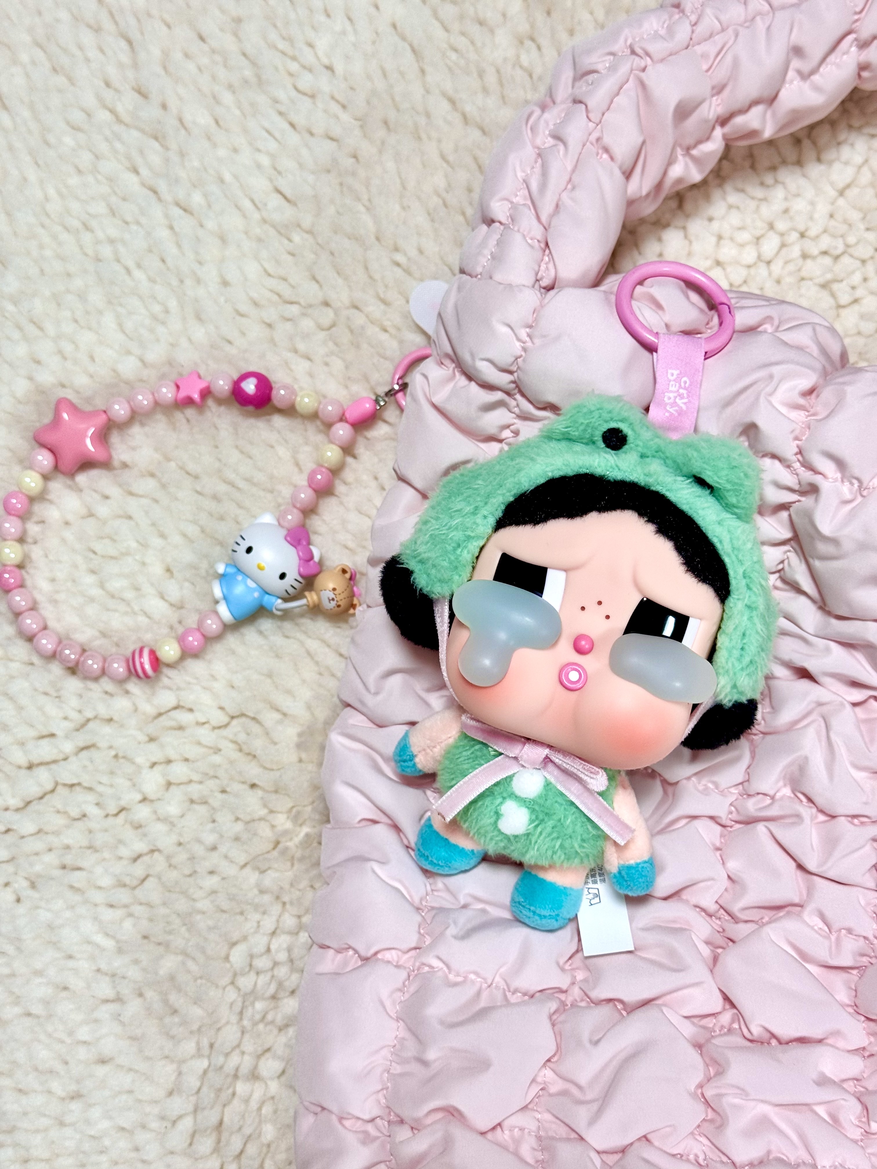 Pop Mart Crybaby Crying Again Series Plush Keyring What A Frog (Opened Case), COS Quilted Mini Tote Bag Light Pink 착용 스타일 - 1