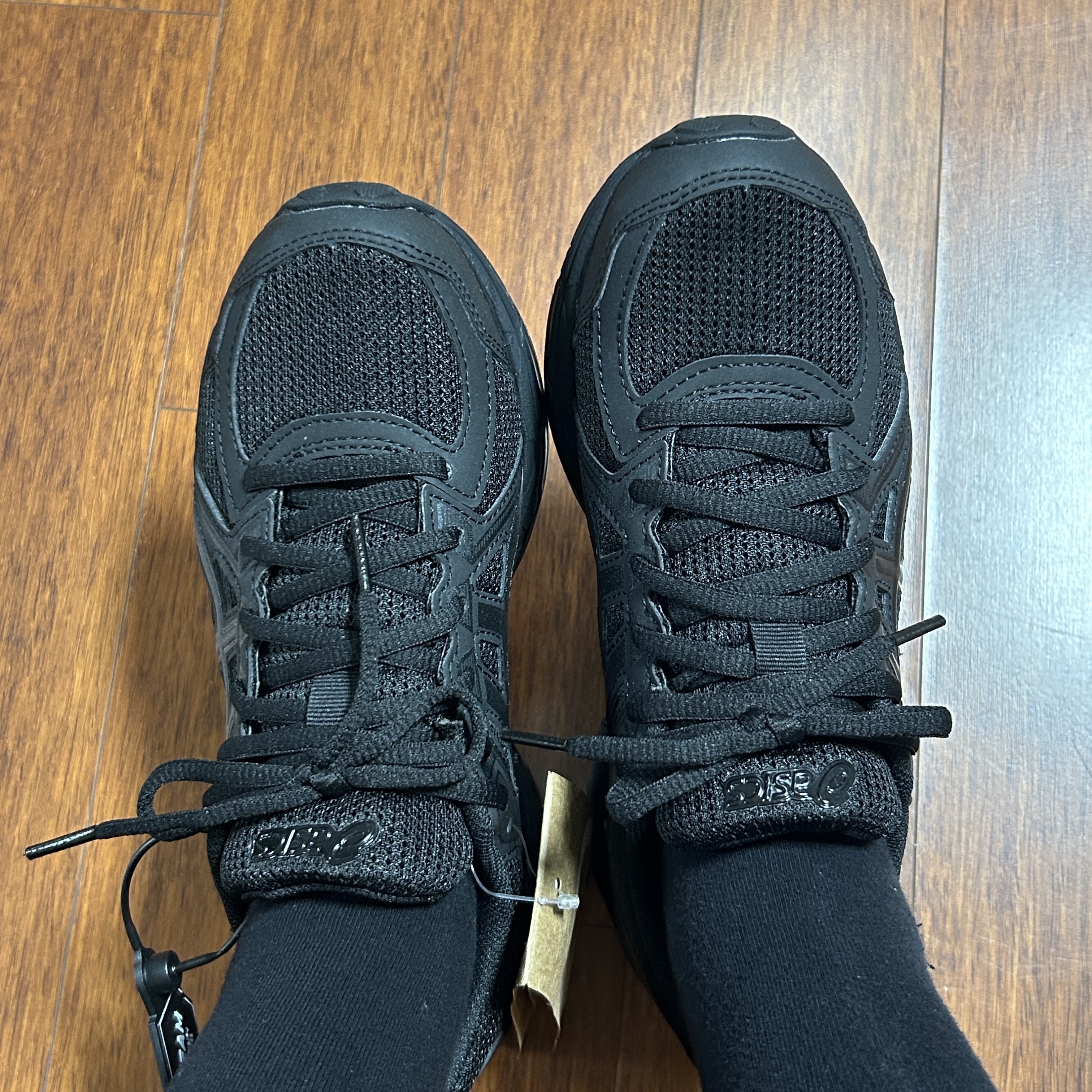 (W) Asics Jog 100 T Black - 2E Extra Wide 착용 스타일 - 1