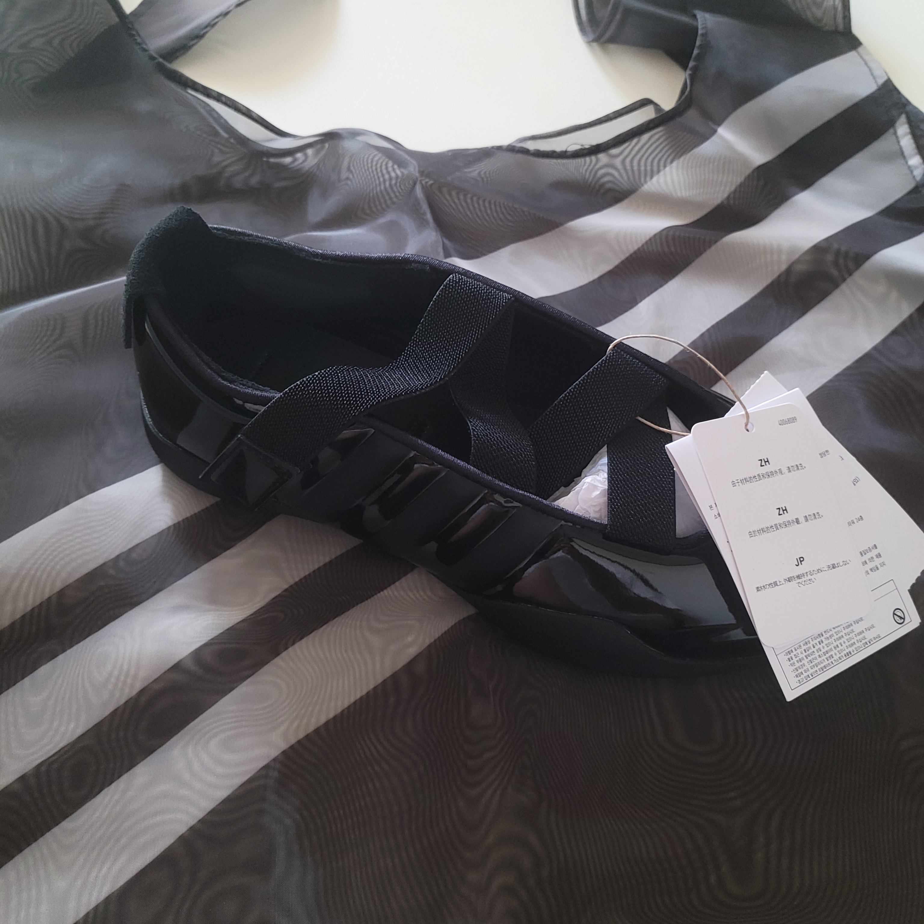 (W) Adidas x Caroline Hu Clot Taekwondo Core Black Carbon 착용 스타일