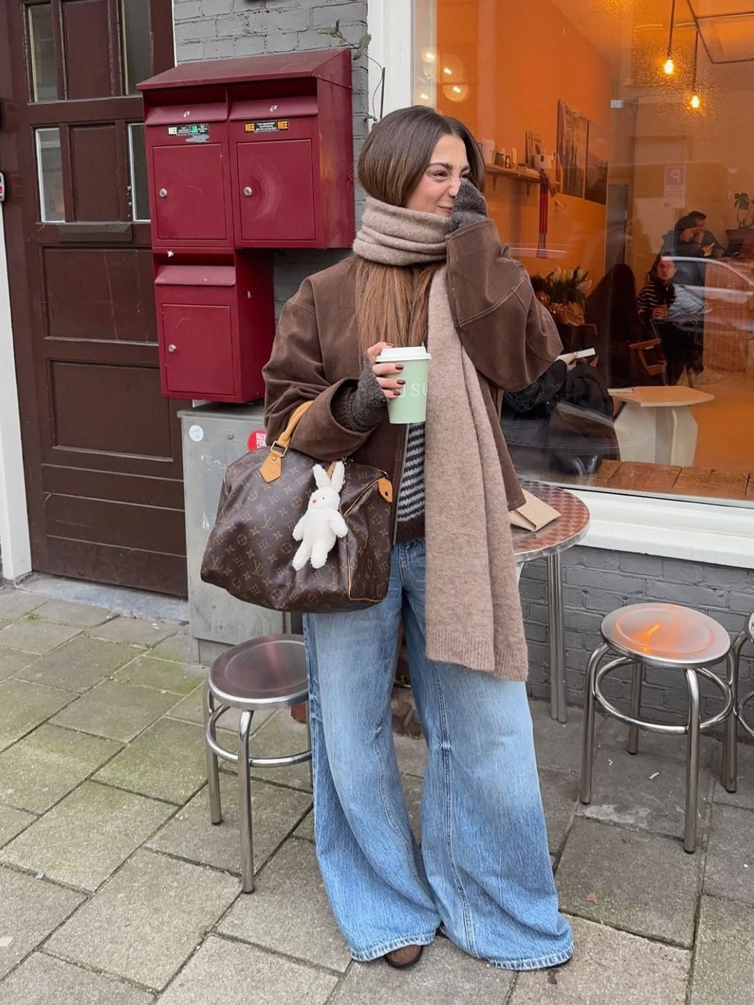 Acne Studios Wool Fringe Muffler Rose Melange, RECLOW Wool Touch Knit Muffler Brown 착용 스타일 - 2