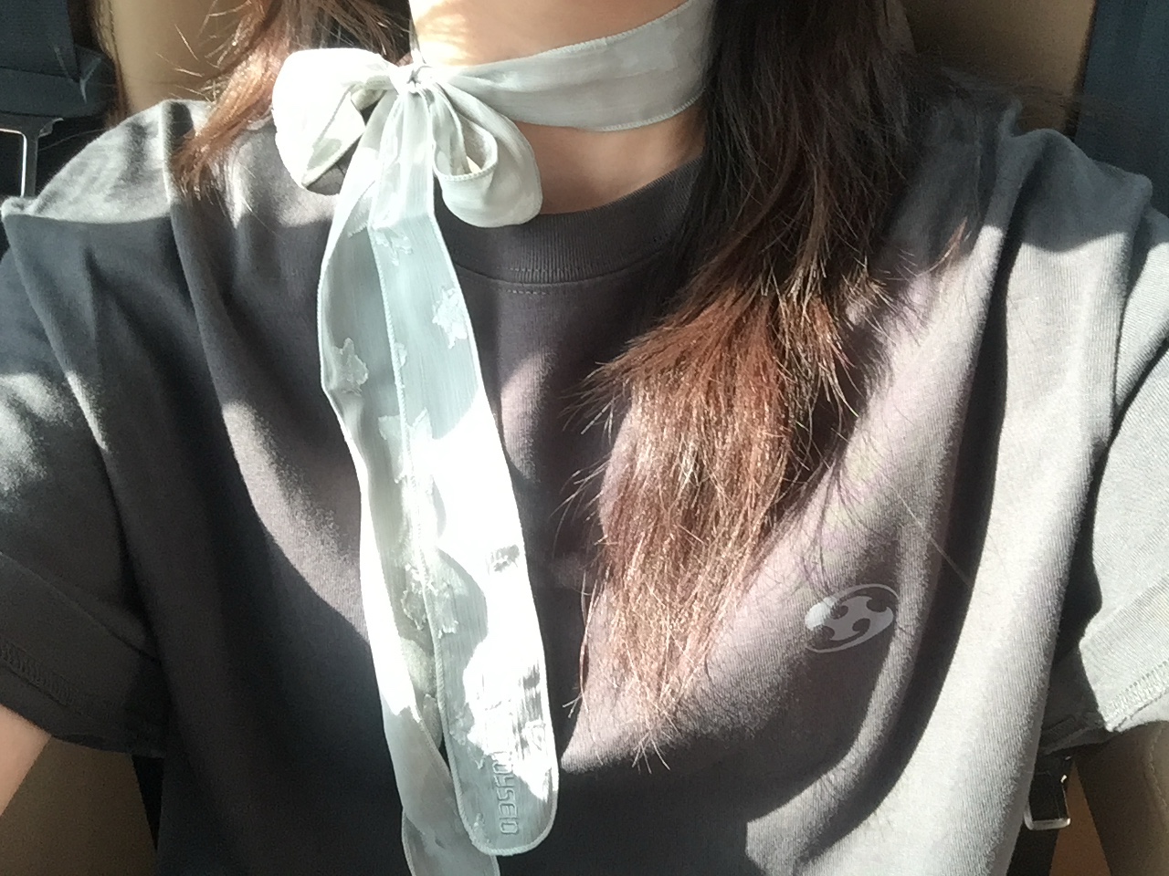 COYSEIO Star Scarf Light Green 착용 스타일 - 1