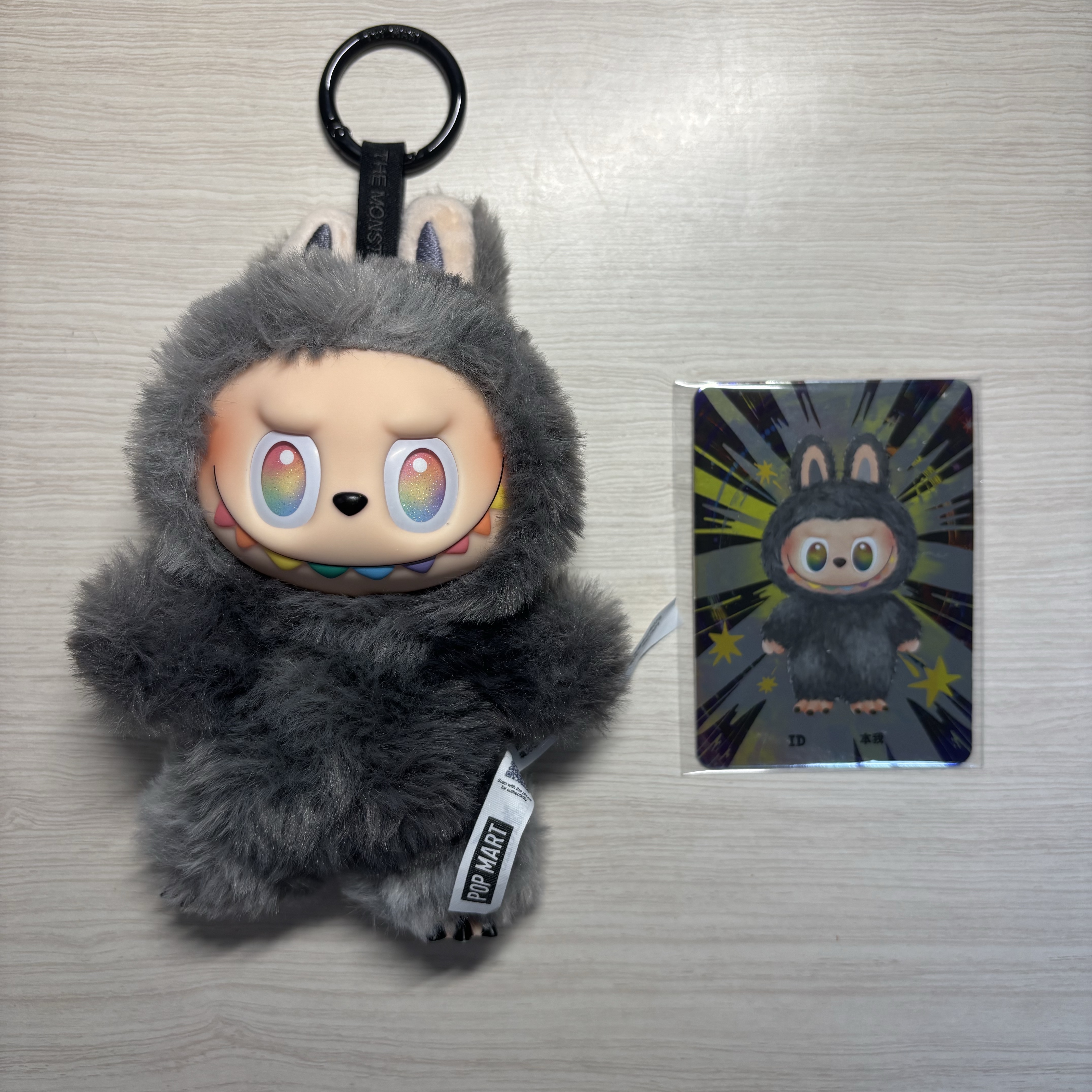Pop Mart Labubu The Monsters Highlight Series ID Keyring (Opened Case) 착용 스타일