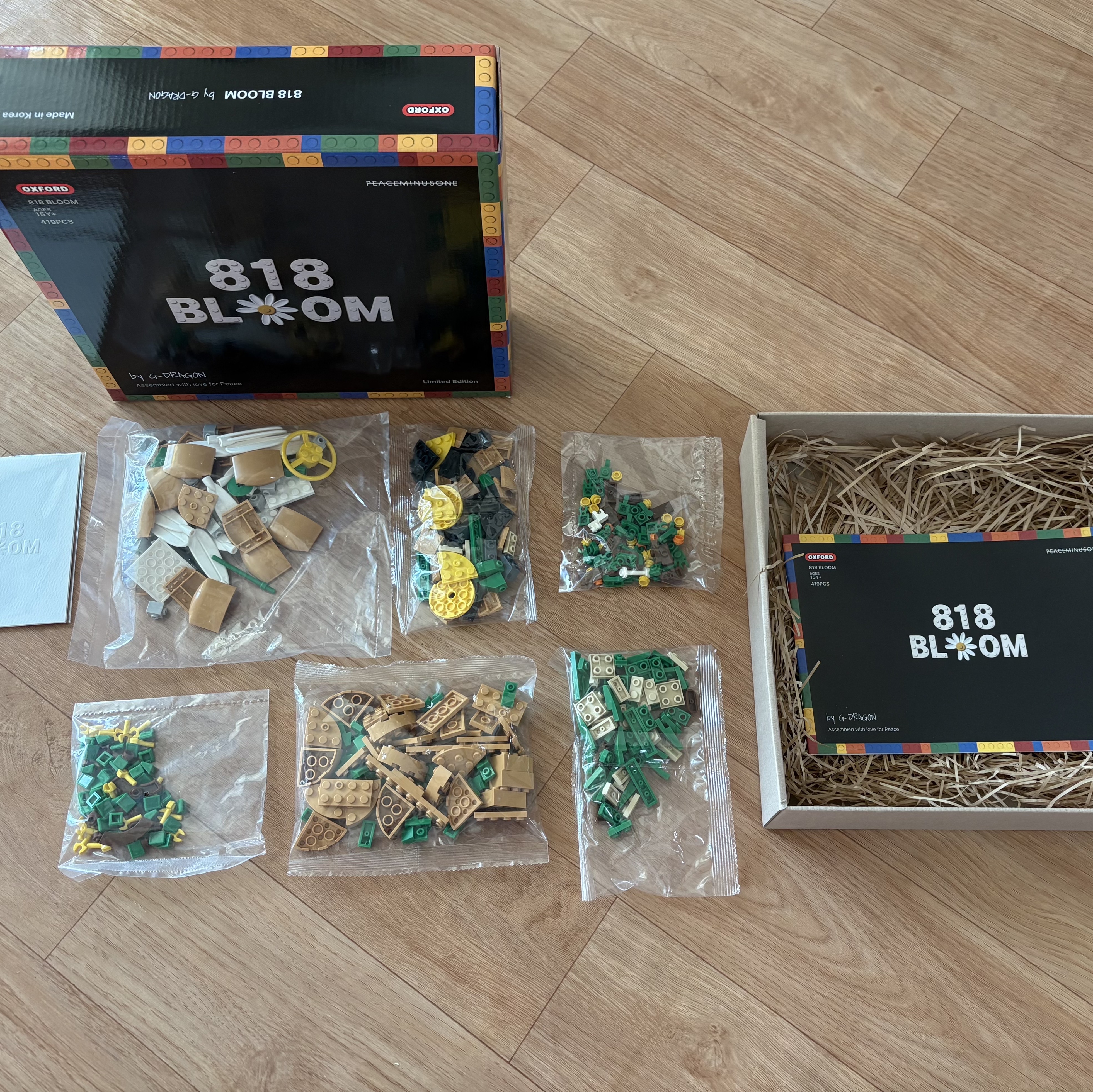Oxford x Peaceminusone 818 Bloom 착용 스타일 - 2