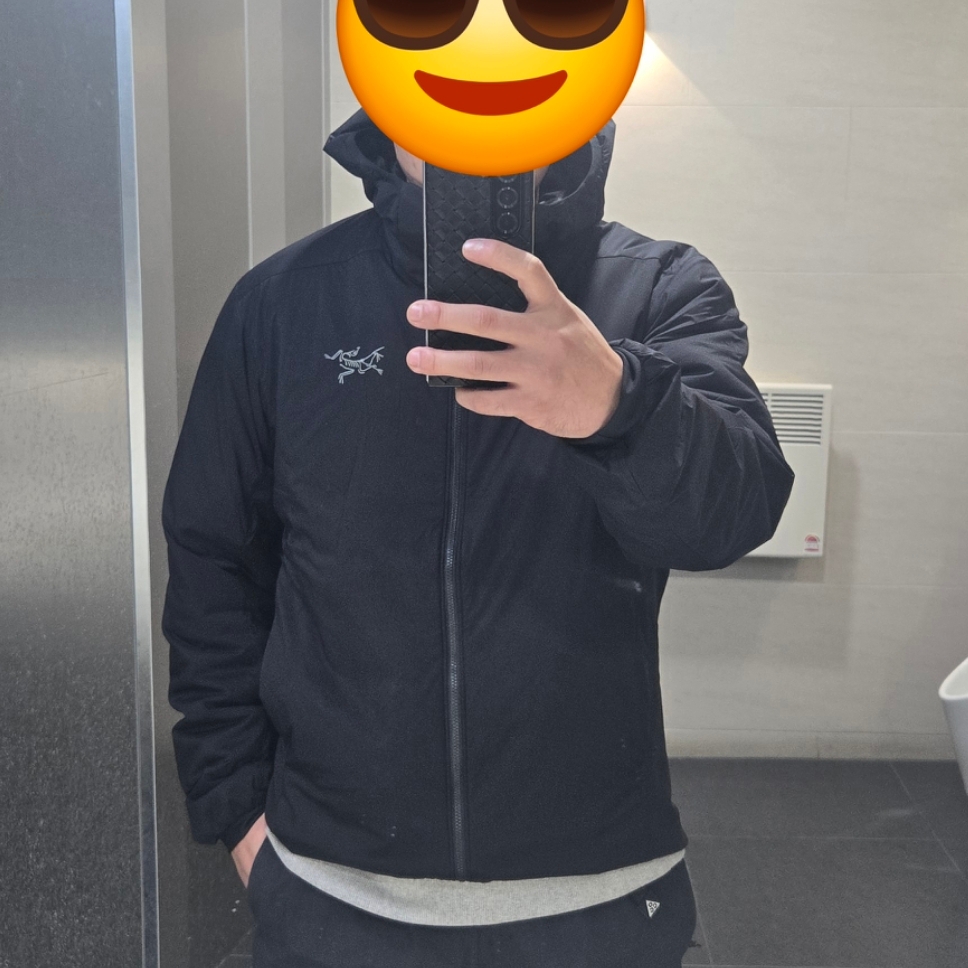 Arc'teryx Atom Hoody Black 착용 스타일