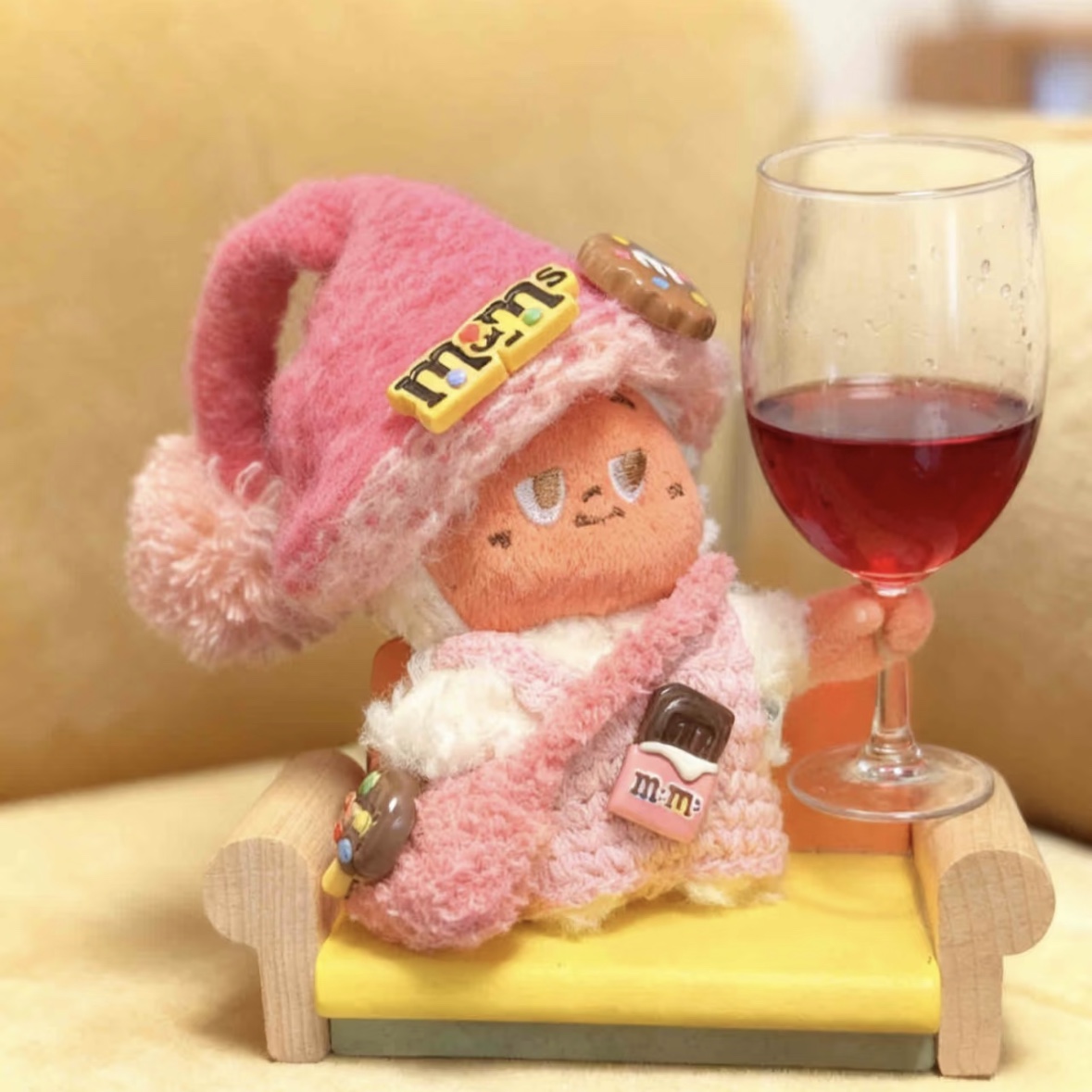 Pop Mart Twinkle Twinkle Savor the Moment Series-Fresh-Baked Mini Cookies Plush Pendant Sweet Cream (Opened Case) 착용 스타일