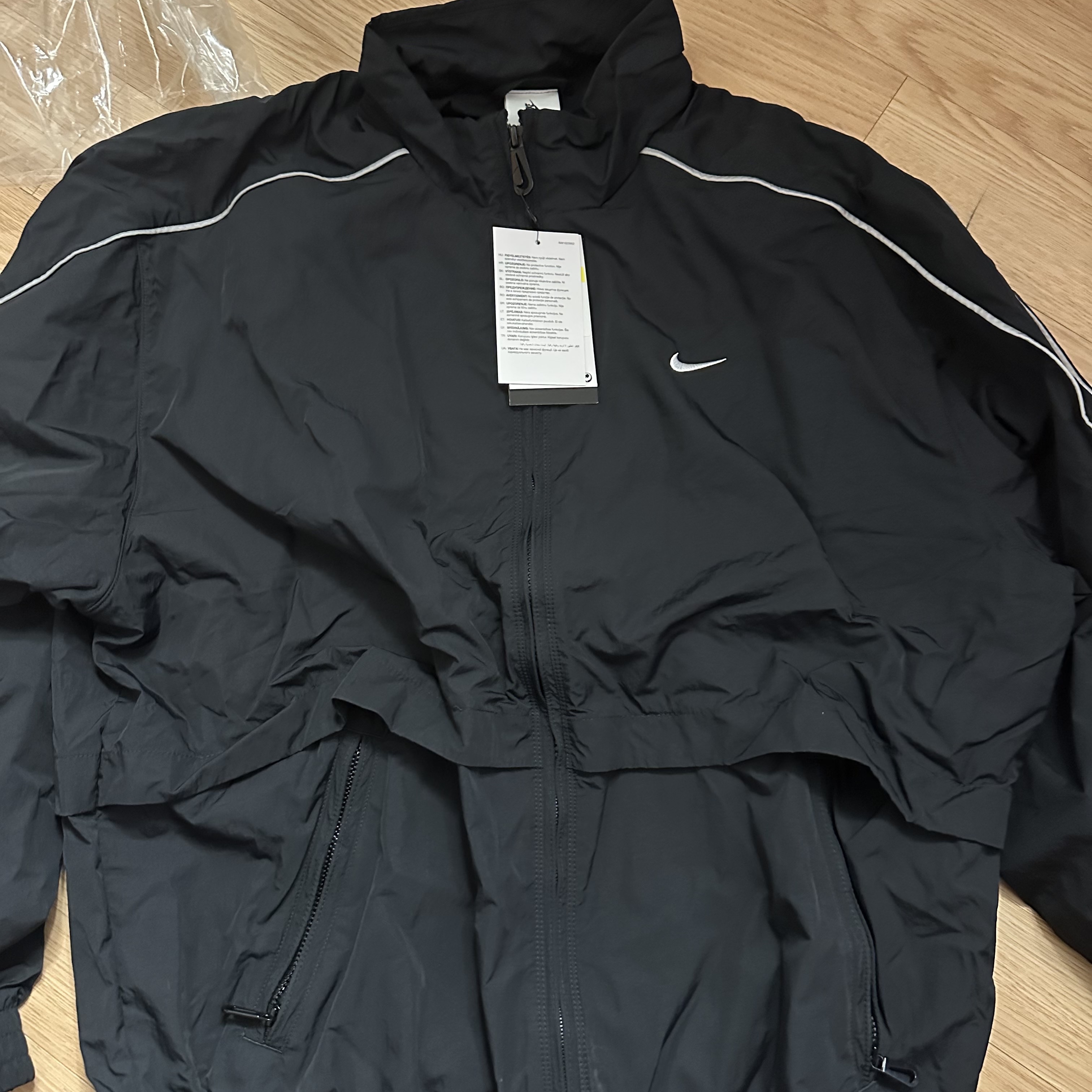 Nike NSW Solo Swoosh Woven Track Jacket - US/EU 착용 스타일