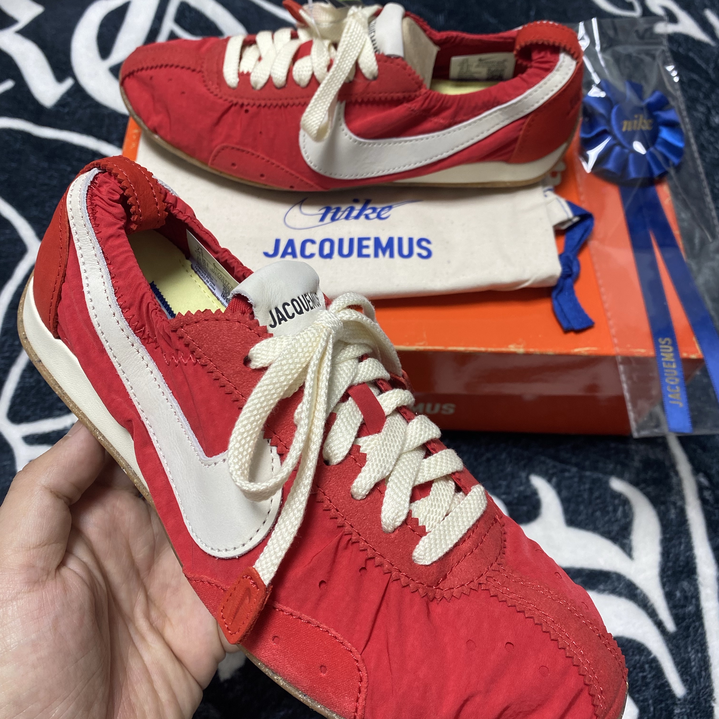 Nike x Jacquemus Moon Shoe SP University Red and Bicycle Yellow 착용 스타일