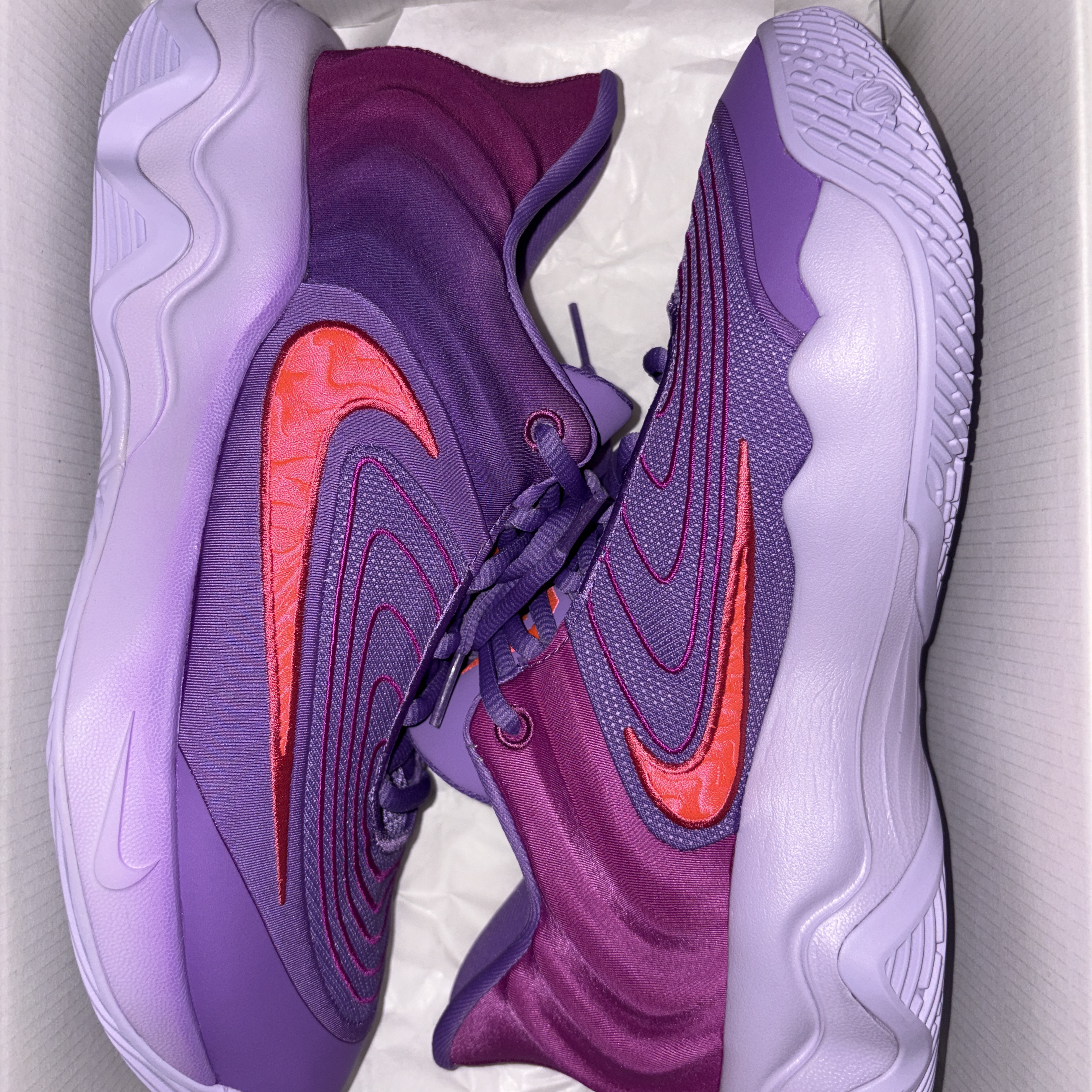 Nike Giannis Immortality 4 EP Hot Punch Hot Fuchsia 착용 스타일