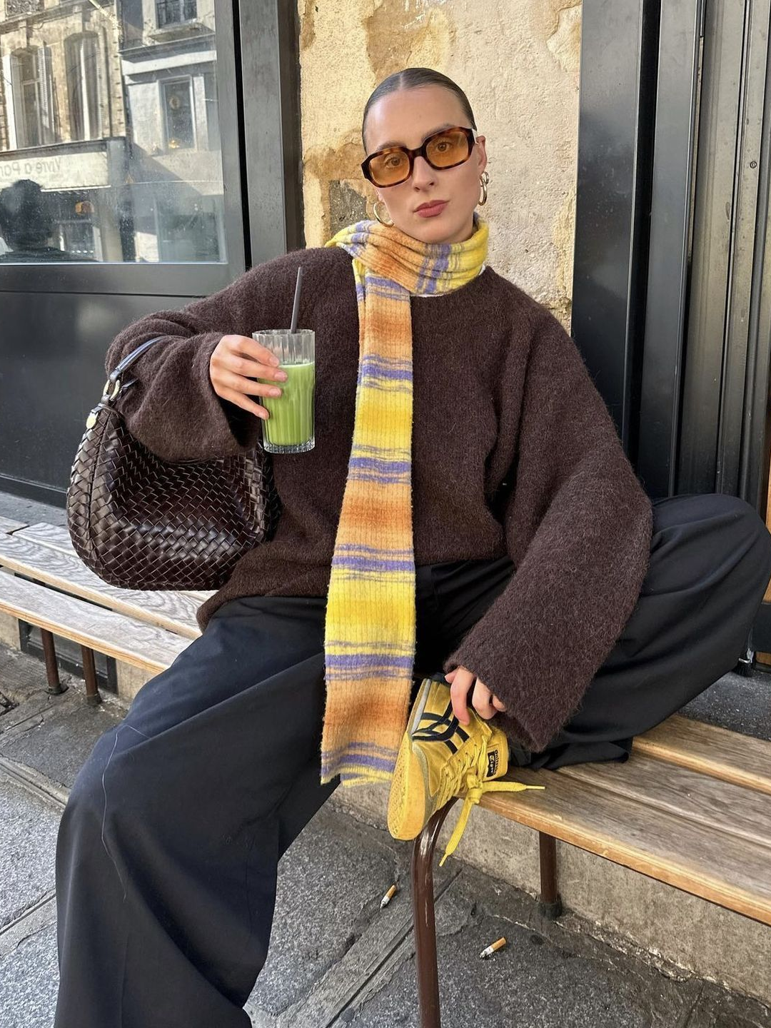 Acne Studios Wool Fringe Muffler Rose Melange, RECLOW Wool Touch Knit Muffler Brown 착용 스타일 - 3