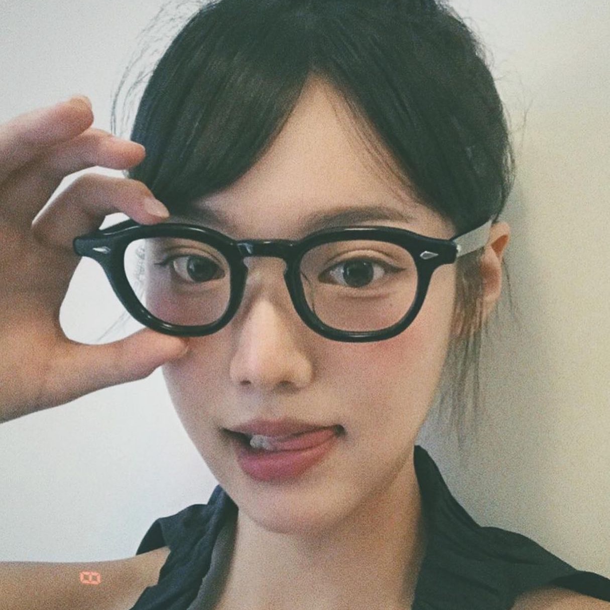 lash Clift Black 착용 스타일