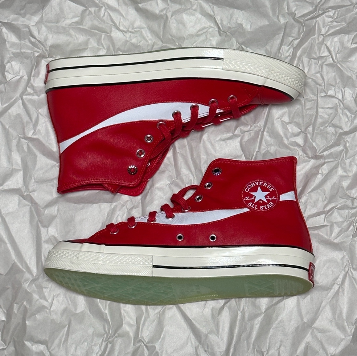 Converse x Coca-Cola Chuck 70 Hi Leather Racing Red Egret 착용 스타일 - 1
