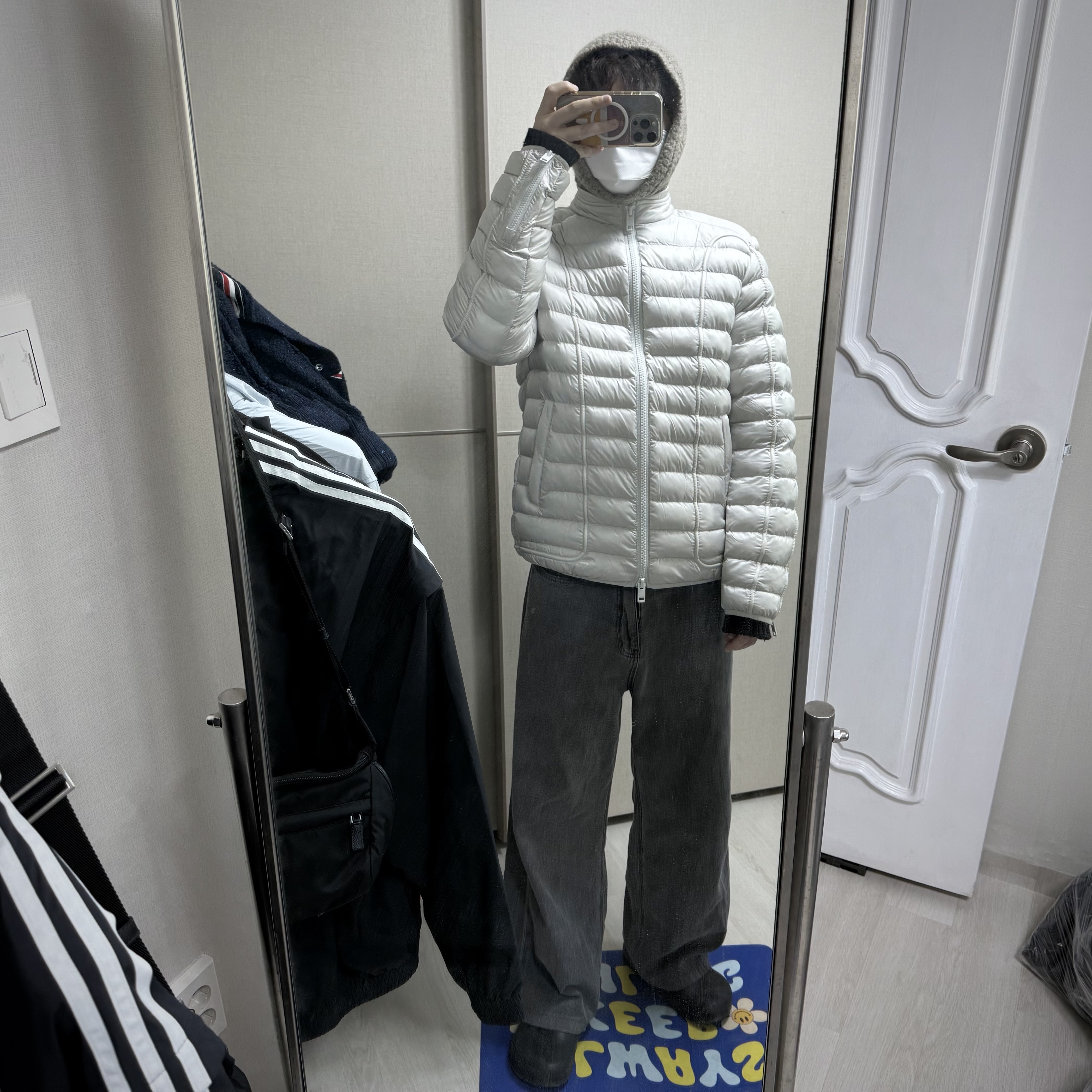 Diesel W-Hawkyl Puffer Jacket Dawn Blue, Birkenstock Boston Essentials Eva Black - Narrow 착용 스타일