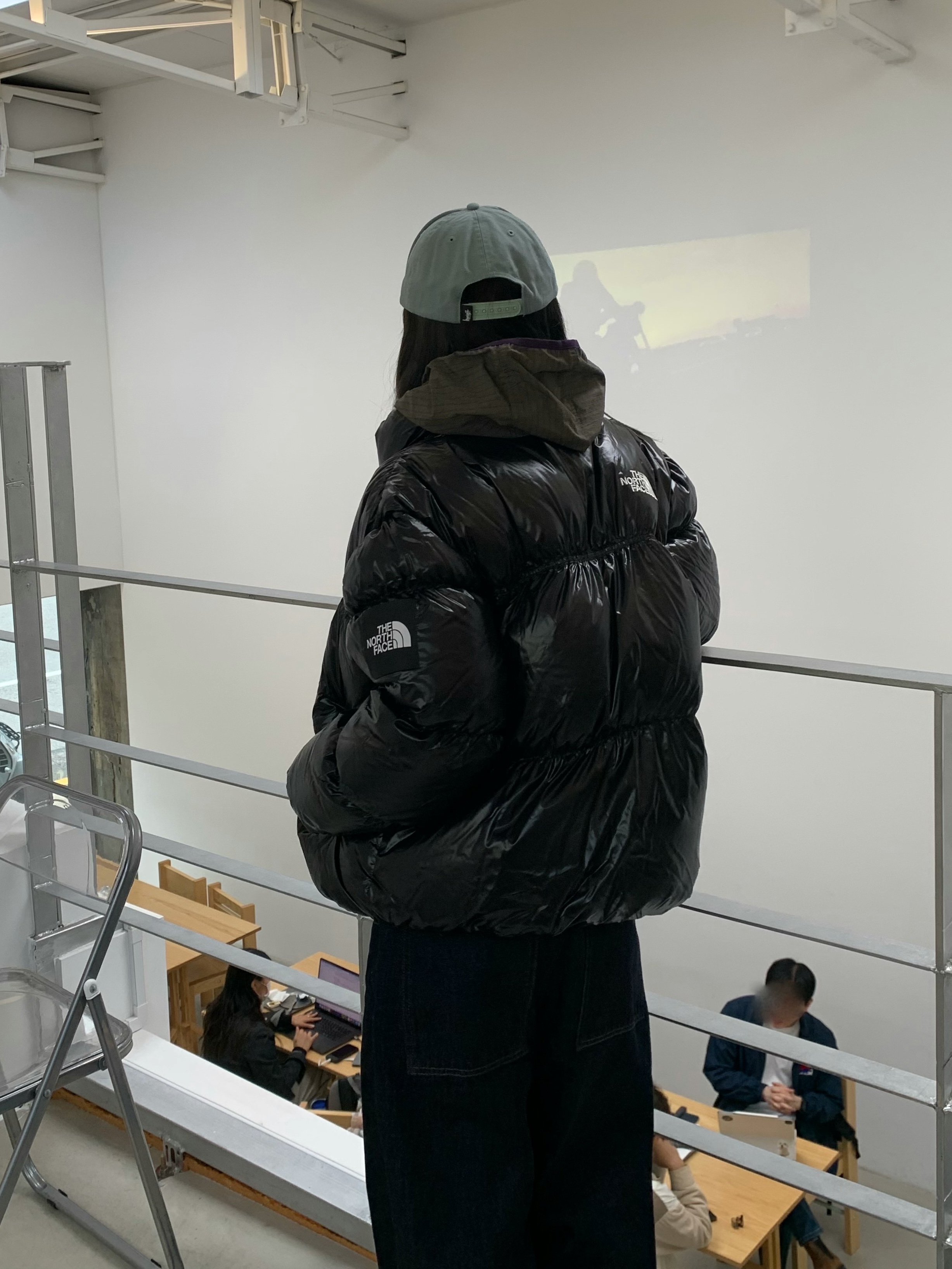(W) The North Face Ella Down Jacket RDS Black - 25FW 착용 스타일 - 6