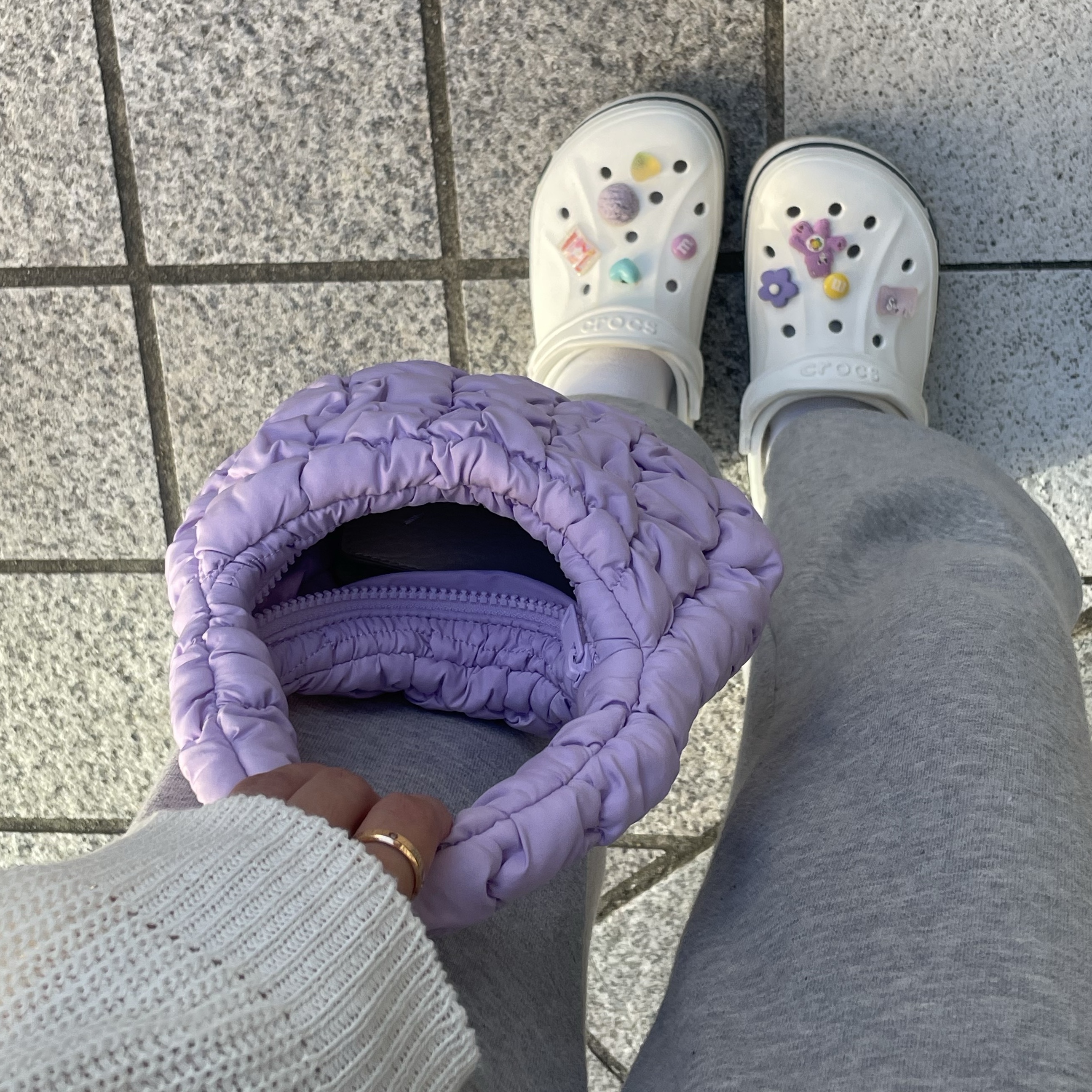 COS Quilted Micro Bag Purple 착용 스타일