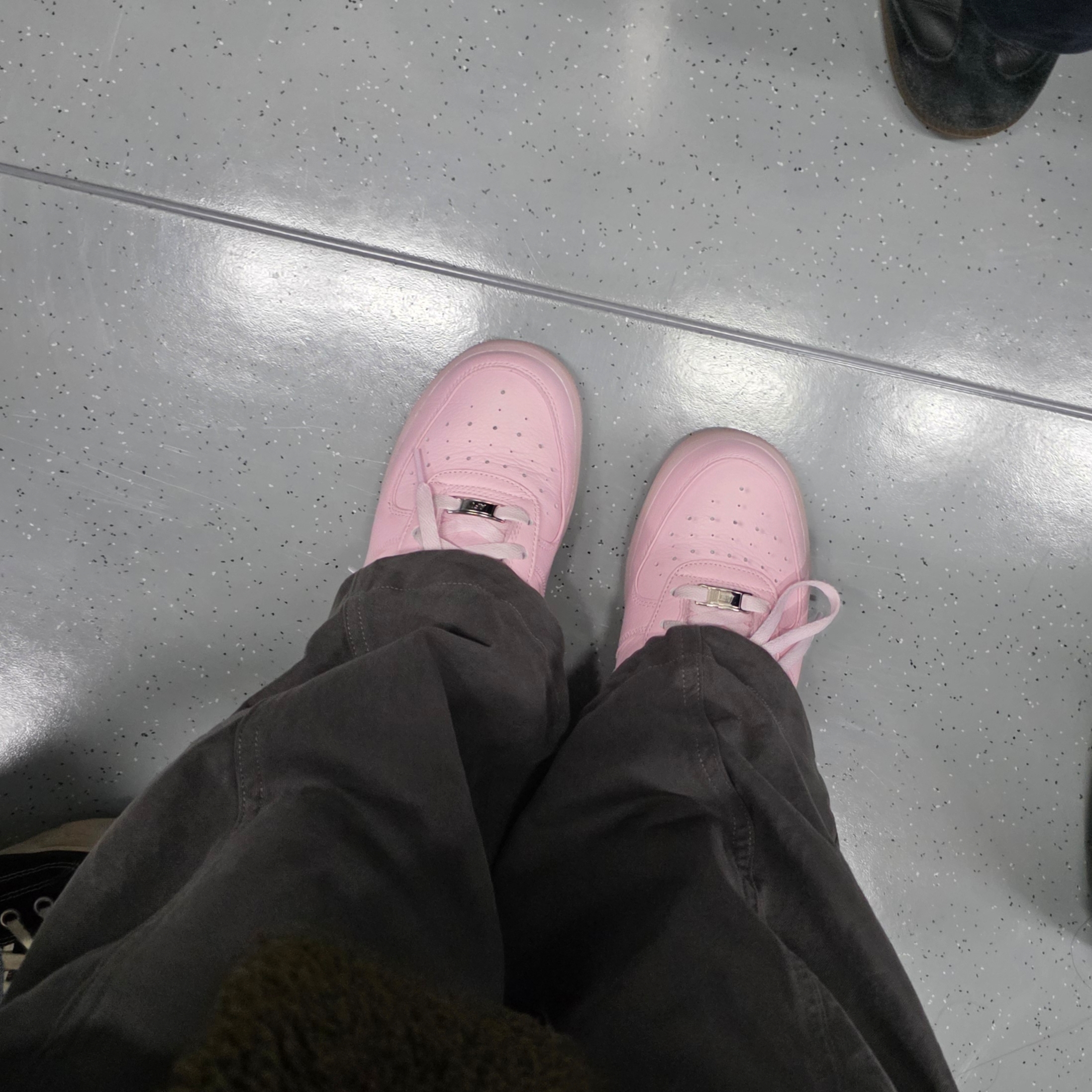 (GS) Nike x Drake Nocta Air Force 1 Low SP Certified Lover Boy Pink Foam 착용 스타일
