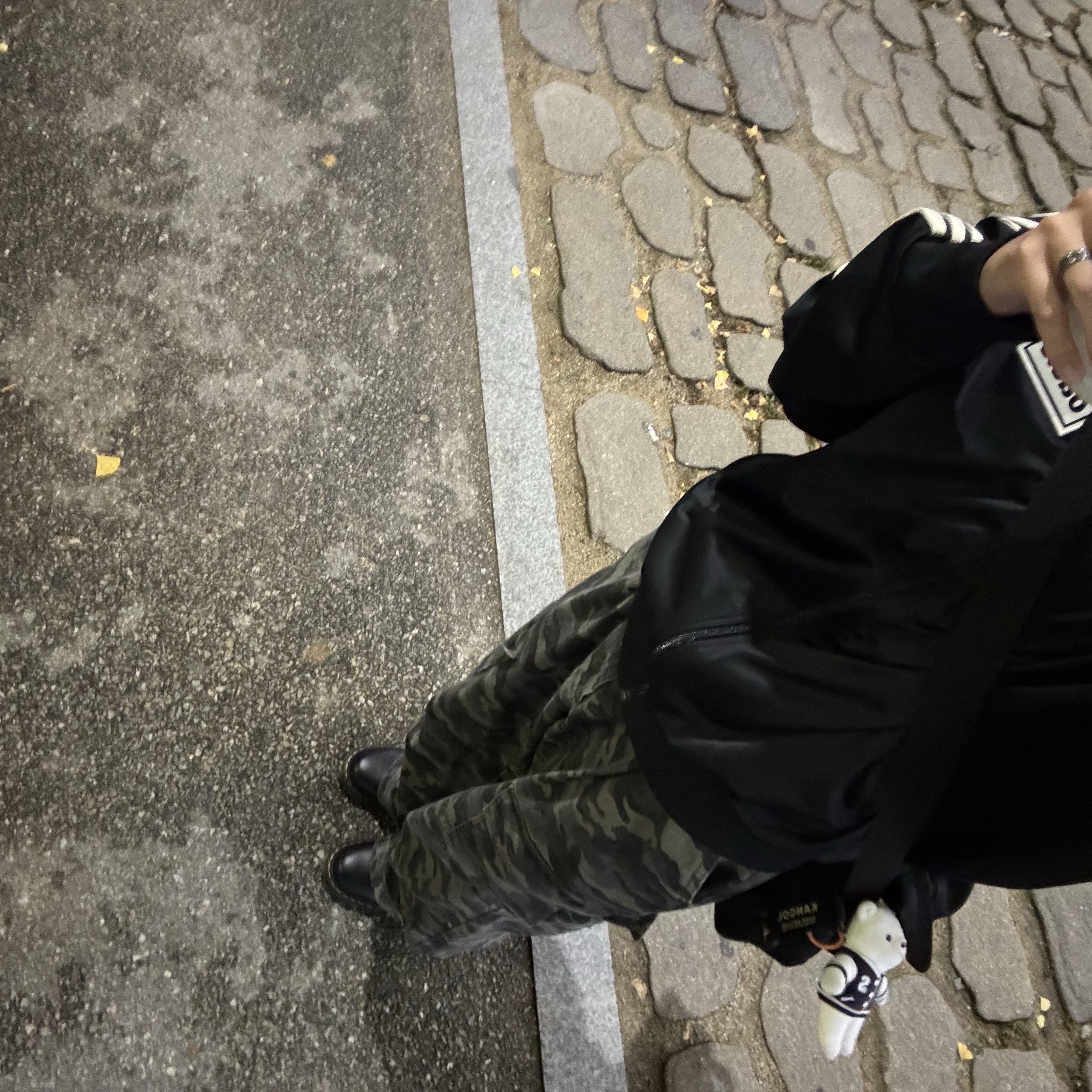Adidas x Oasis Tour Firebird Track Top Black - KR Sizing, Dr. Martens 1461 Smooth Black 착용 스타일 - 1