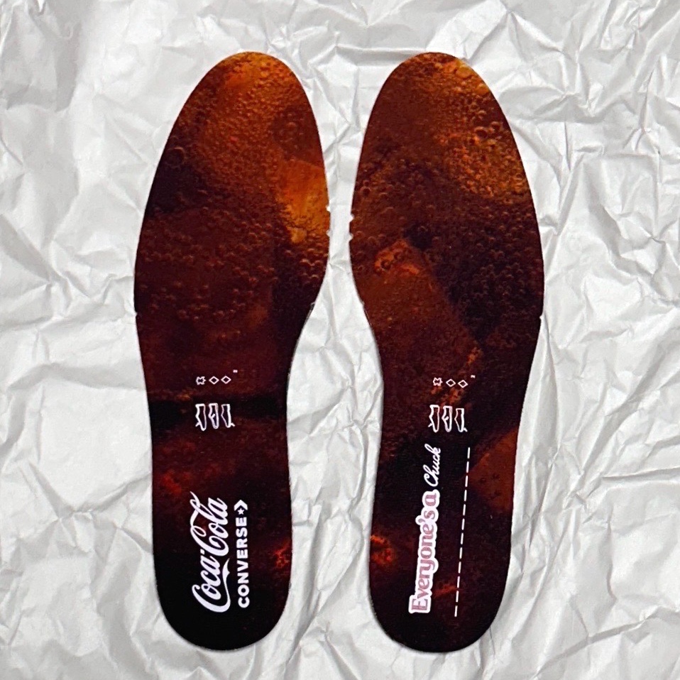 Converse x Coca-Cola Chuck 70 Hi Leather Racing Red Egret 착용 스타일 - 3