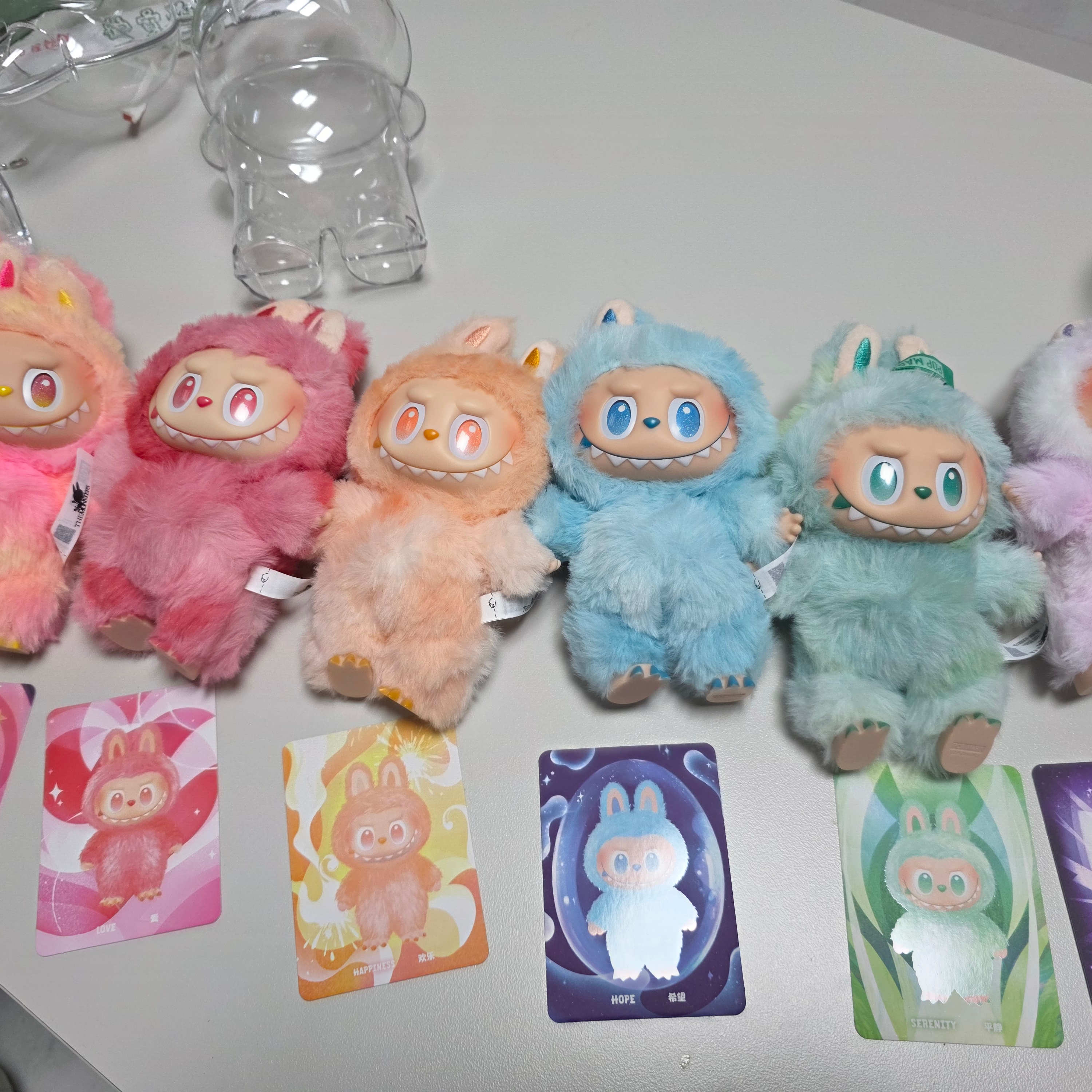 Pop Mart Labubu The Monsters Highlight Series Sealed Case (6 Blind Boxes) 착용 스타일 - 2