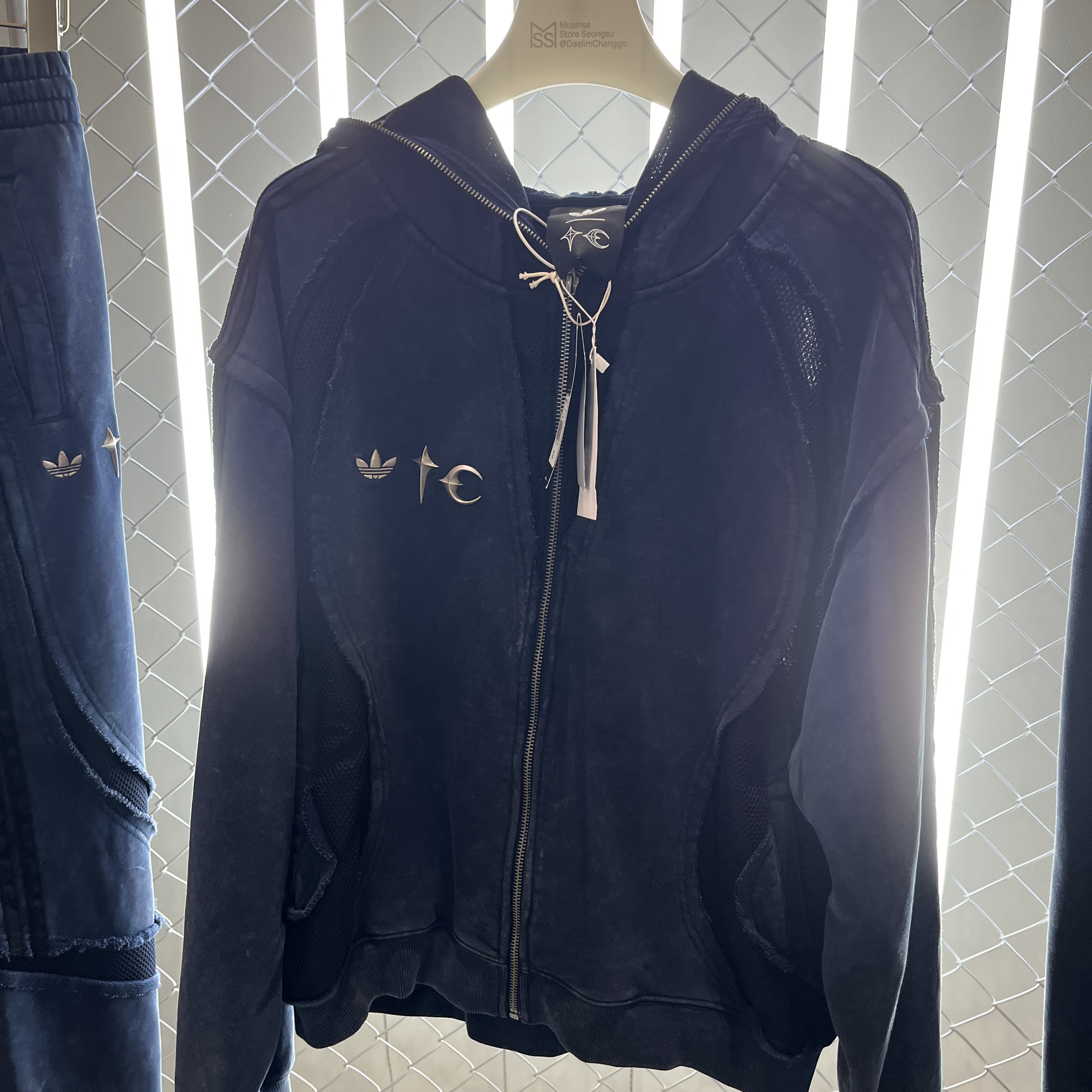 Adidas x Thug Club Teamgeist Sweat Hooded Zip Up Night Indigo - KR Sizing 착용 스타일