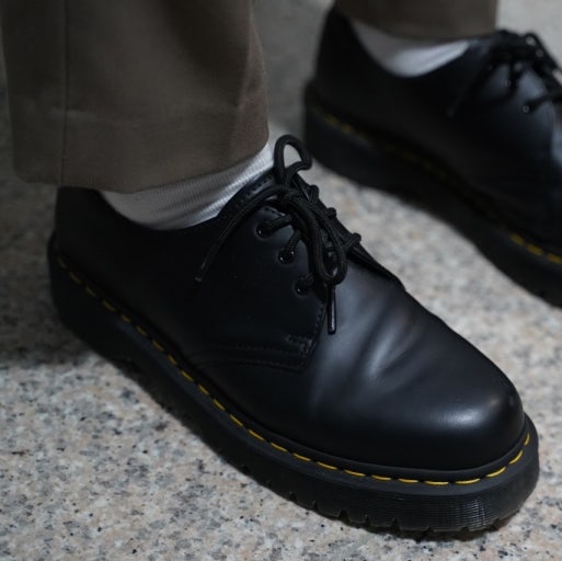 Dr. Martens 1461 Bex Black 착용 스타일