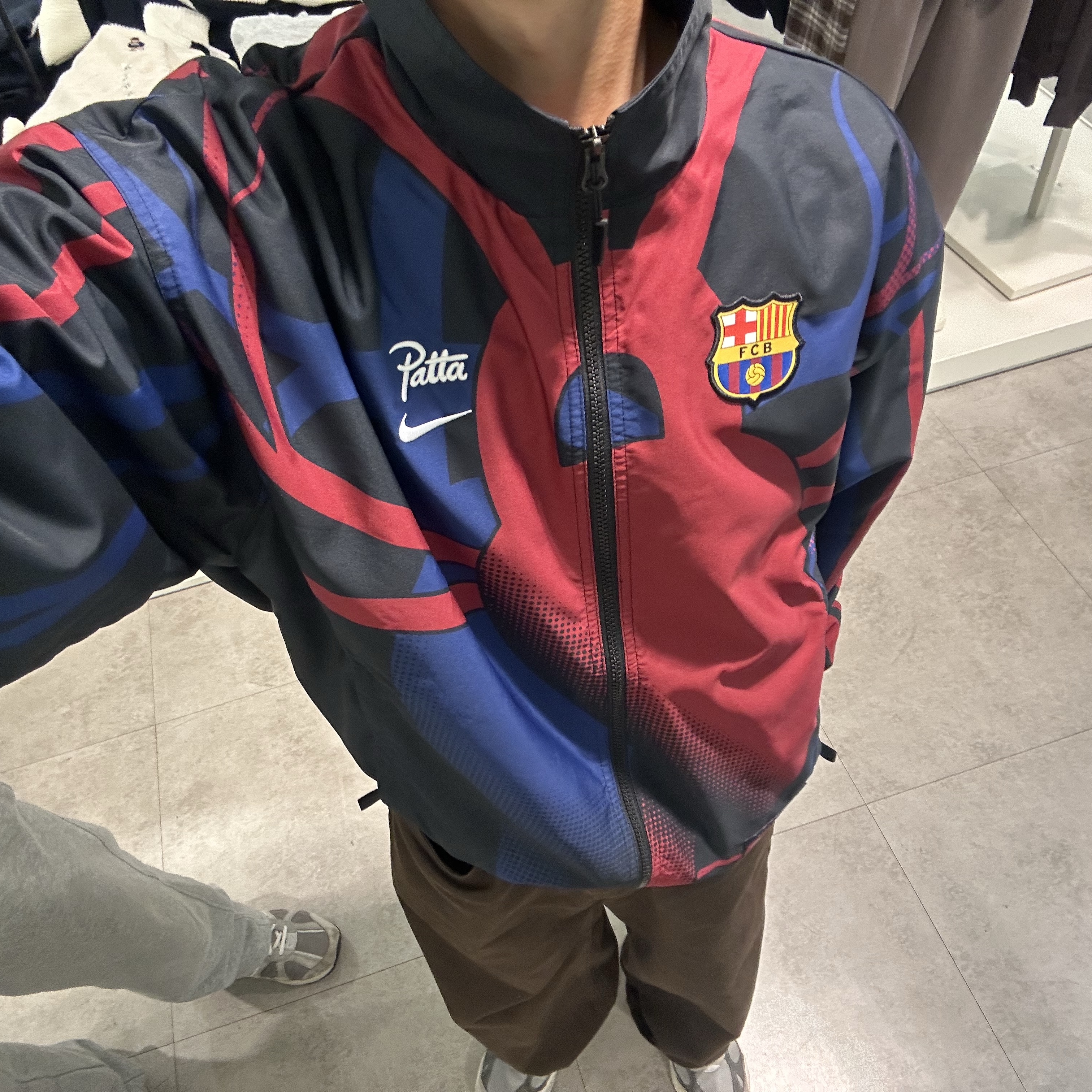 Nike x Patta x FC Barcelona Track Jacket Culers del Món (FQ4275-010) 착용 스타일