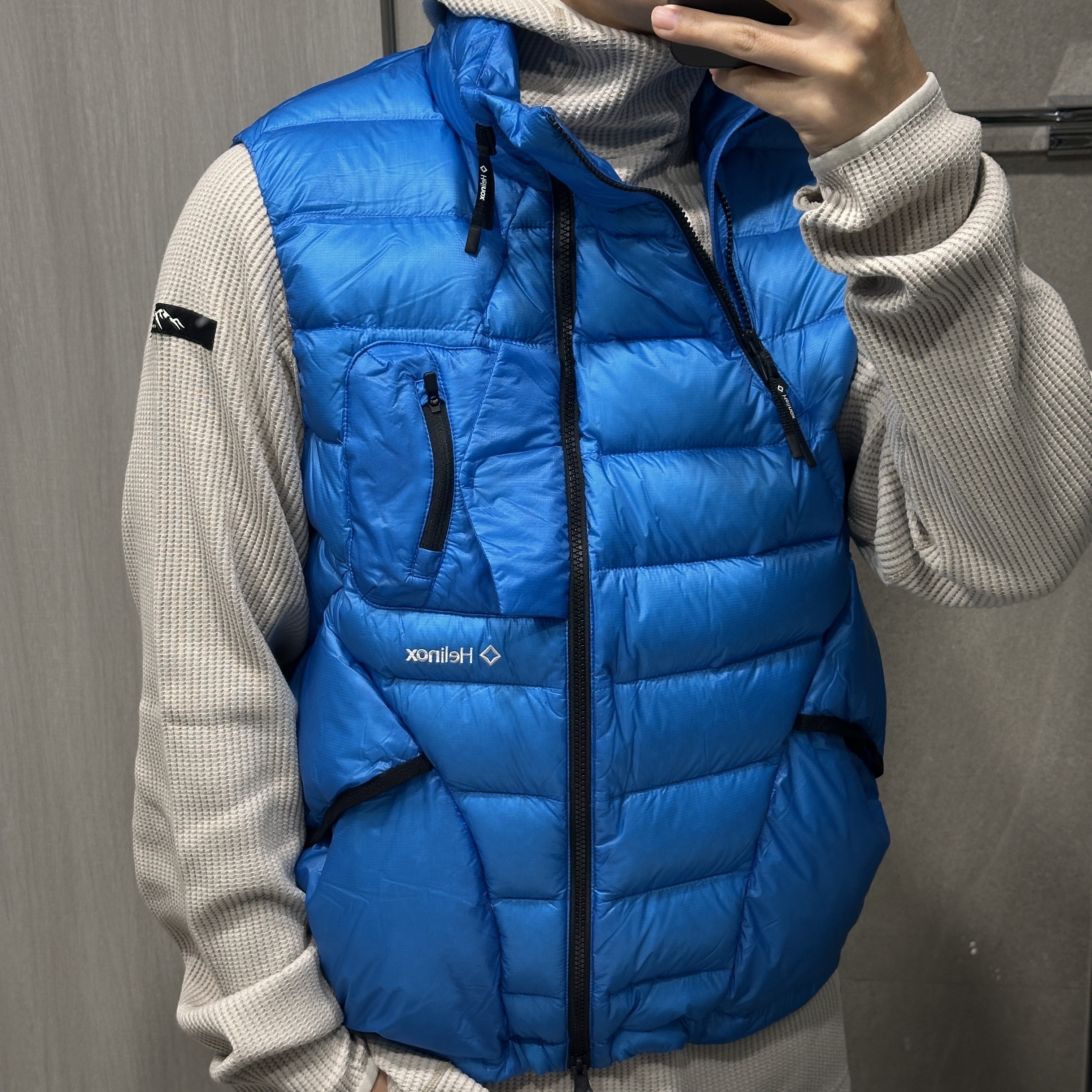 Helinox Wear Eclipse Pack Down Vest Cyan Blue 착용 스타일