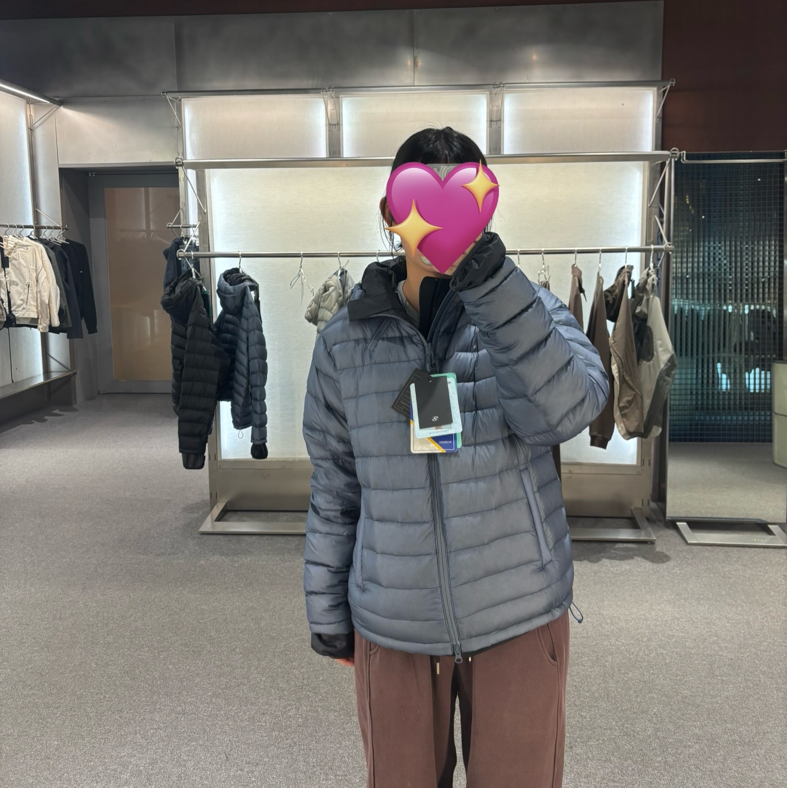 Sansan Gear Suffix Puffer Jacket Grey_25FW, Sansan Gear Suffix Puffer Jacket Navy_25FW 착용 스타일 - 3