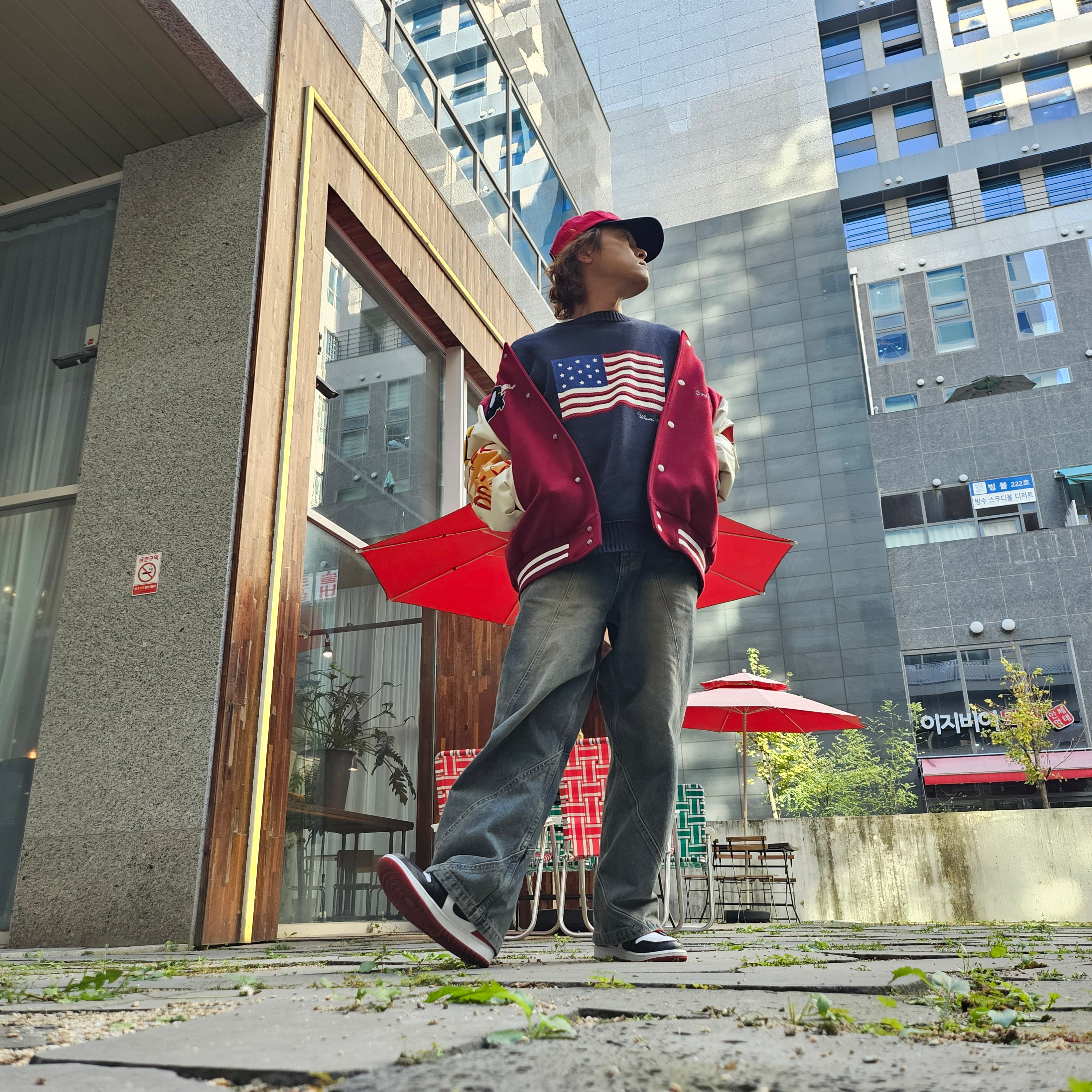 Supreme 2-Tone S Logo 6-Panel Red - 24SS, Jordan 1 Retro Low OG Black Toe 착용 스타일 - 3