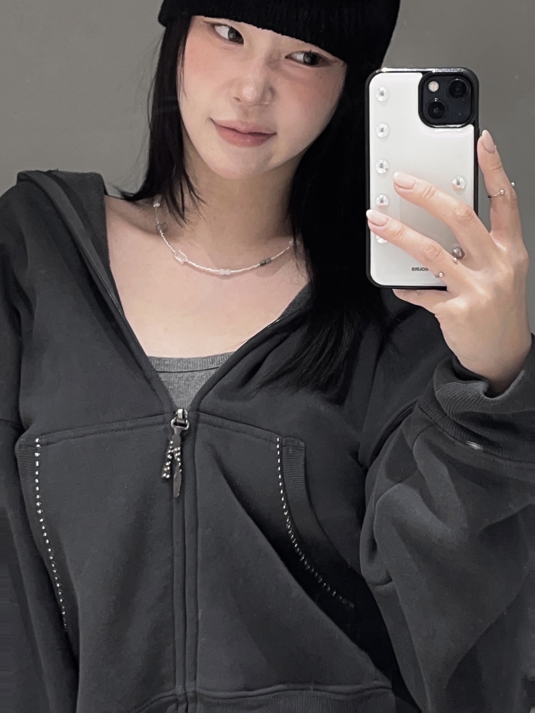 Riomeu Clear Stellance Necklace 착용 스타일