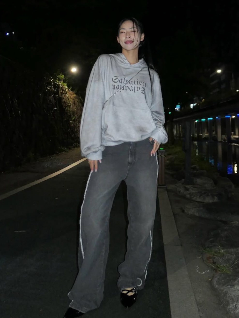 PHOS333 Stain Washed Hoodie, PHOS333 Two Tone Panel Jean Black 착용 스타일 - 4