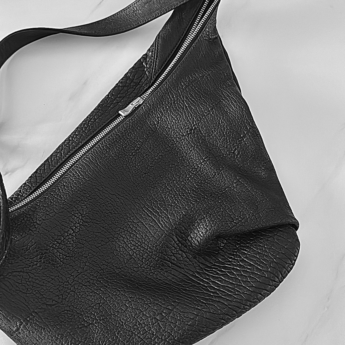 Xlim Ep.8 01 Bag Black 착용 스타일 - 4