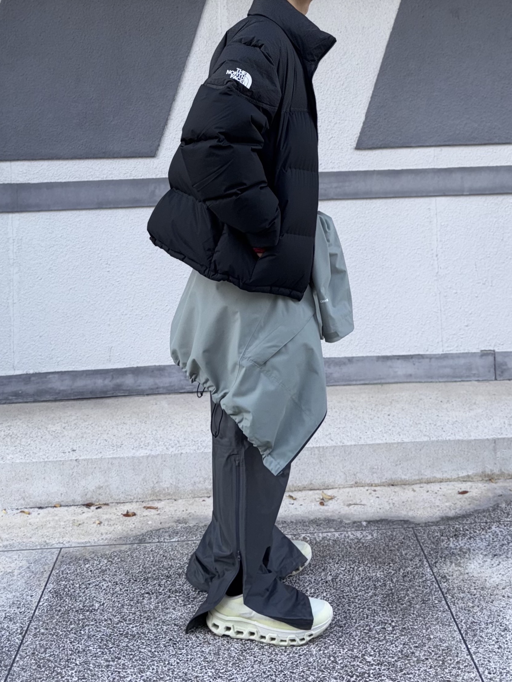 The North Face Remaster Down Jacket Black - 25FW, On Running x Post Archive Faction (Paf) Cloudmonster 2 Seedling White 착용 스타일 - 1