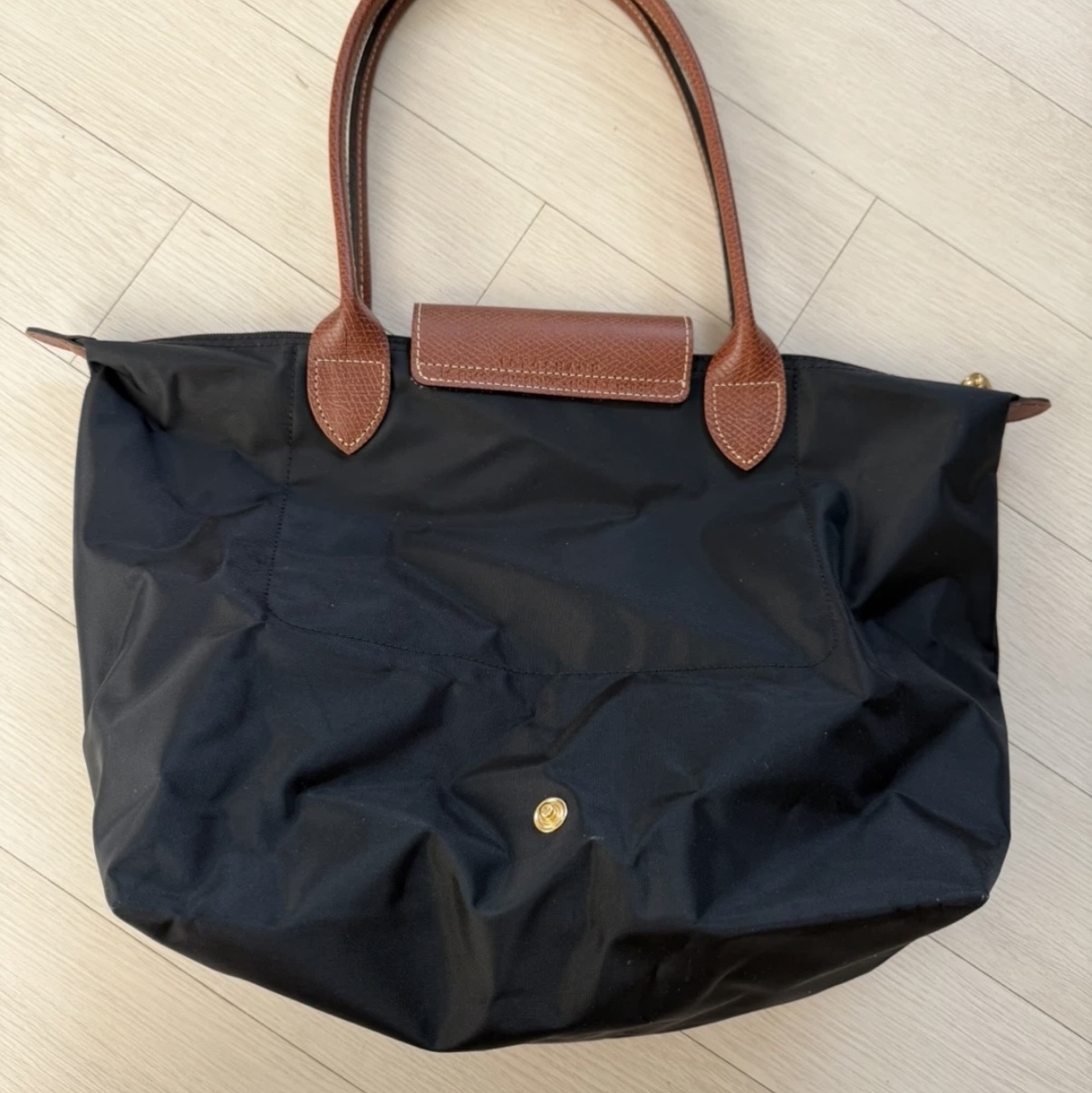 Longchamp Le Pliage Original Tote Bag M Black 착용 스타일 - 3