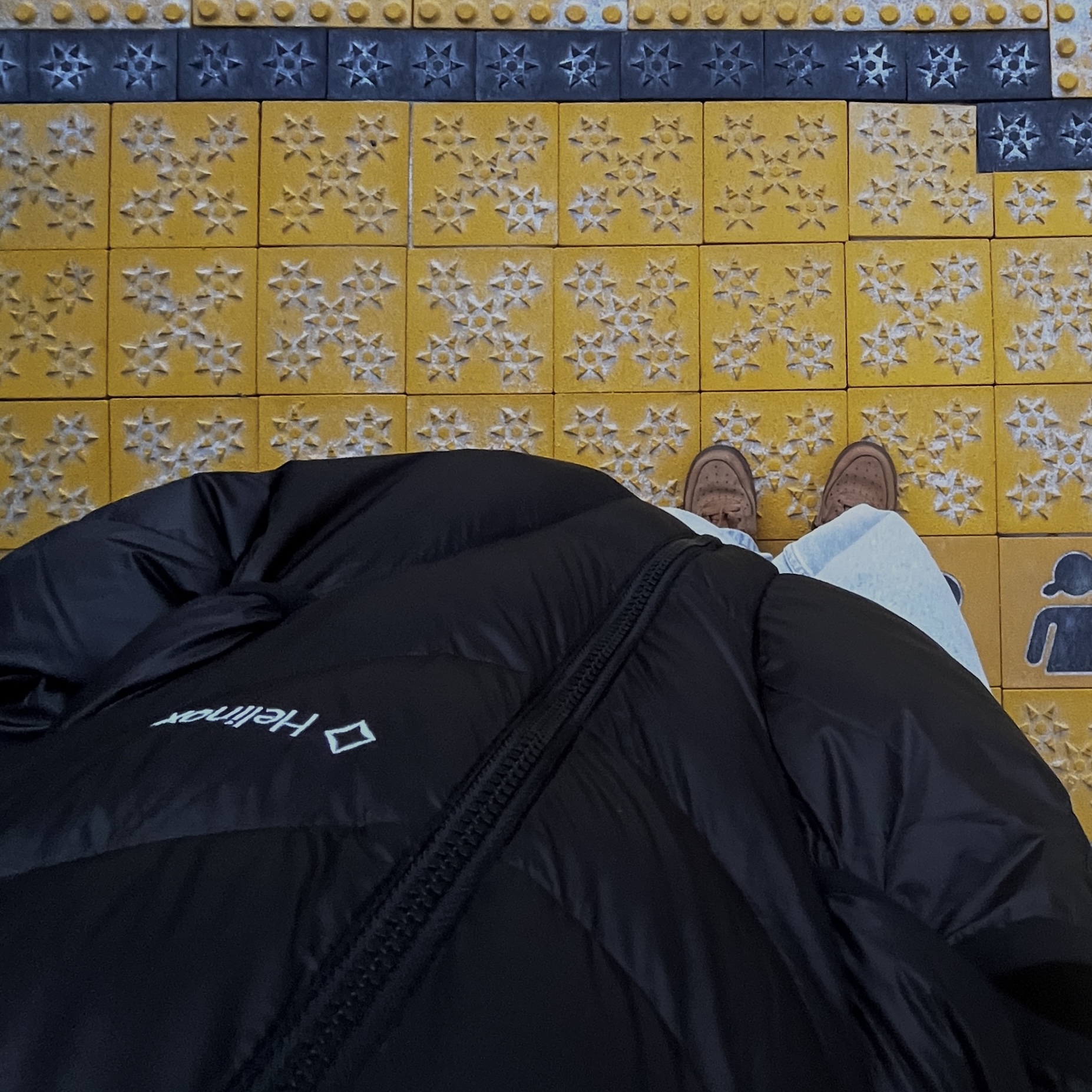 Helinox Wear Eclipse Pack Down Jacket Black, Polar Skate Co. Big Boy Og Logo Pants Light Blue 착용 스타일 - 2