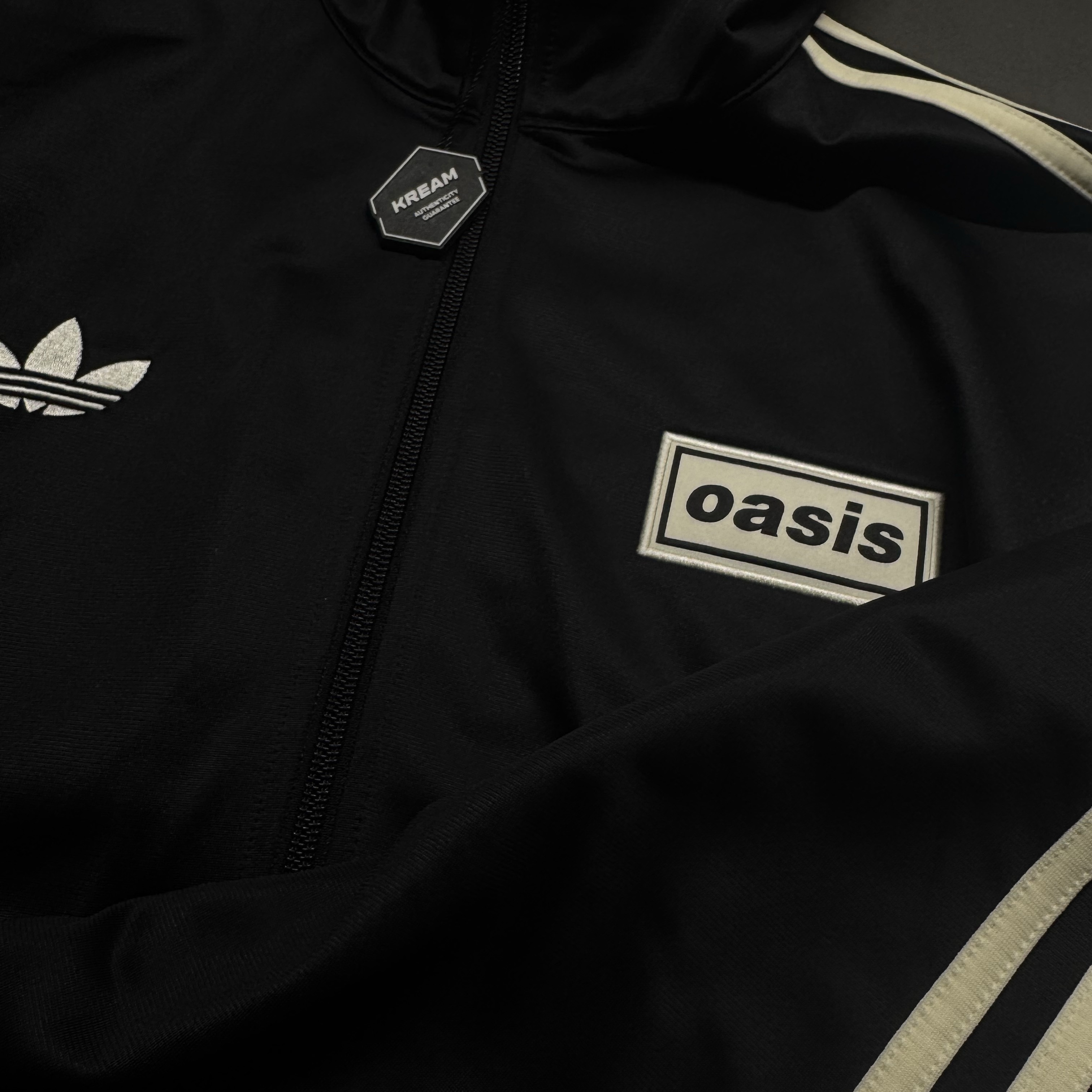 Adidas x Oasis Tour Firebird Track Top Black - KR Sizing, Dr. Martens 1461 Smooth Black 착용 스타일 - 2