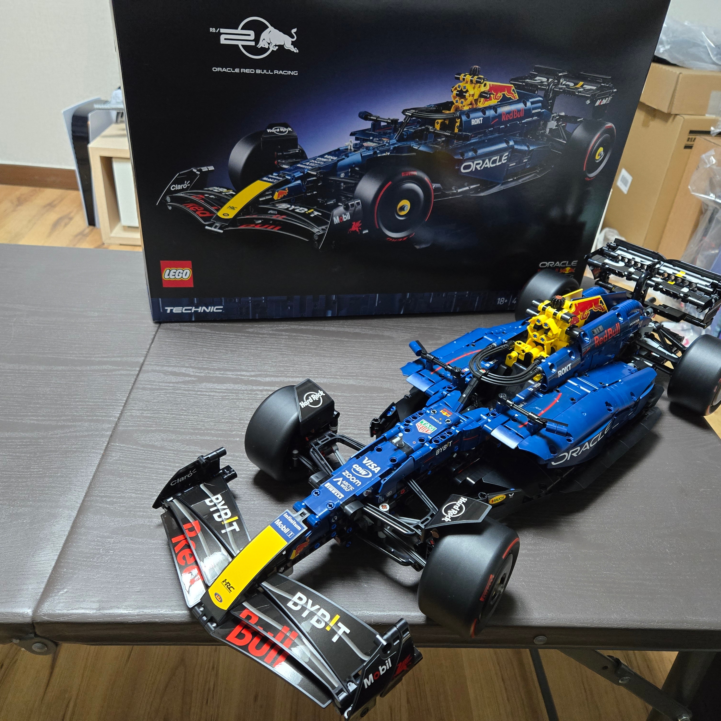 Lego Technic Oracle Red Bull Racing RB20 F1 Car 착용 스타일 - 2