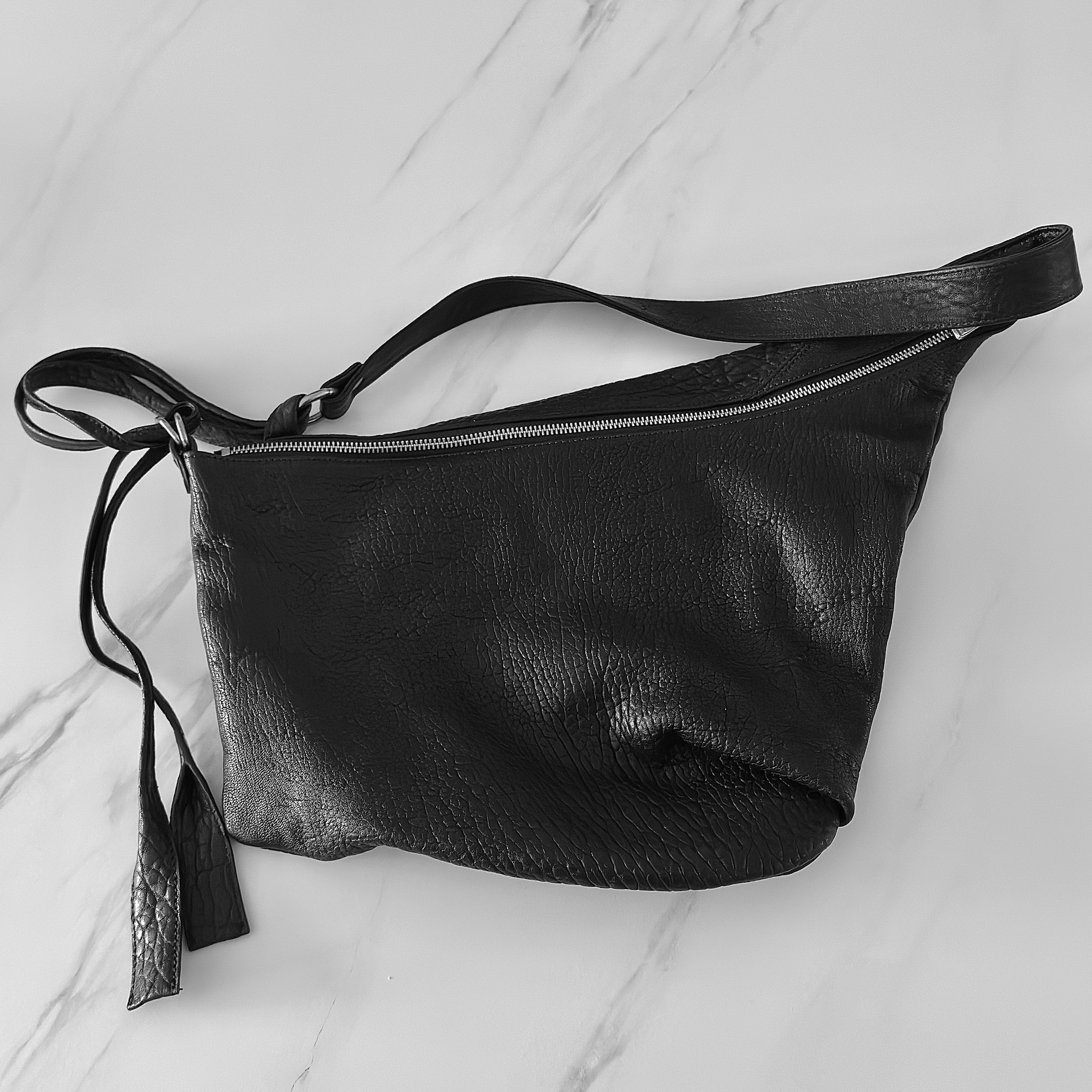 Xlim Ep.8 01 Bag Black 착용 스타일 - 1