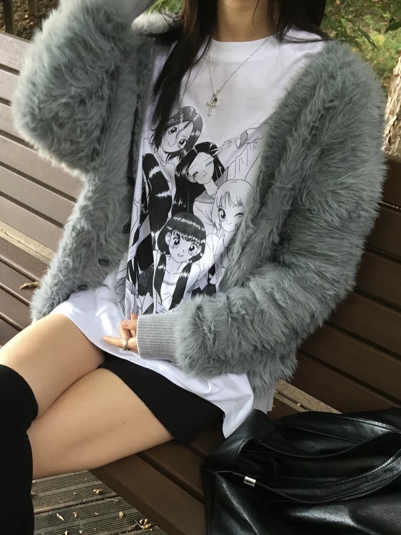 PHOS333 Hairy Cardigan Blue Grey, PHOS333 Hairy Cardigan Beige 착용 스타일 - 3
