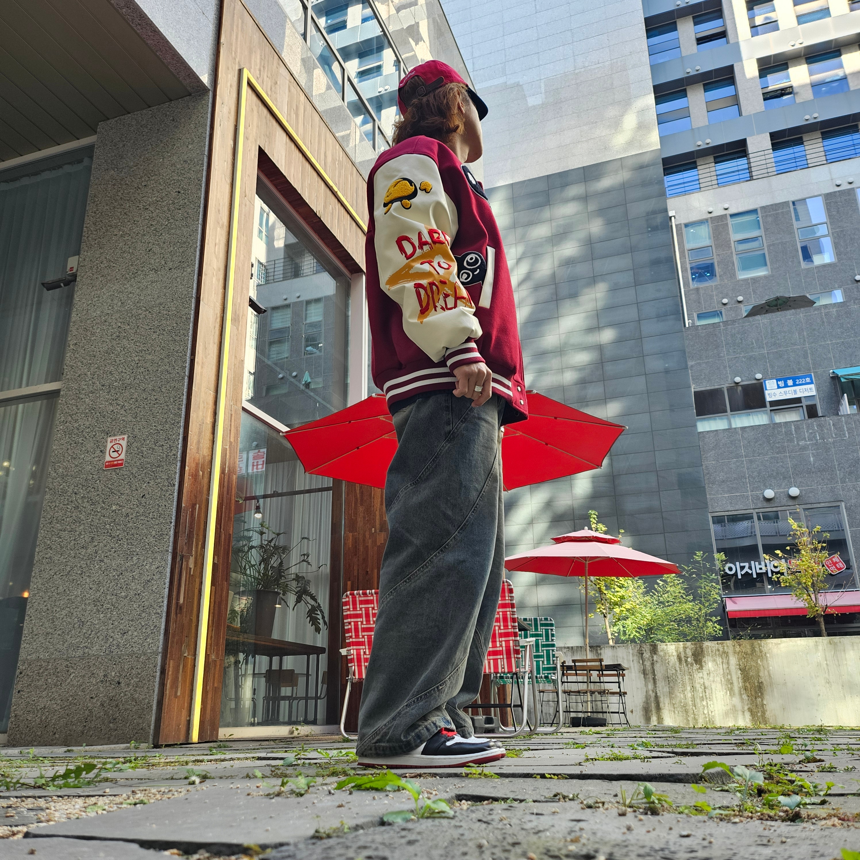 Supreme 2-Tone S Logo 6-Panel Red - 24SS, Jordan 1 Retro Low OG Black Toe 착용 스타일 - 5