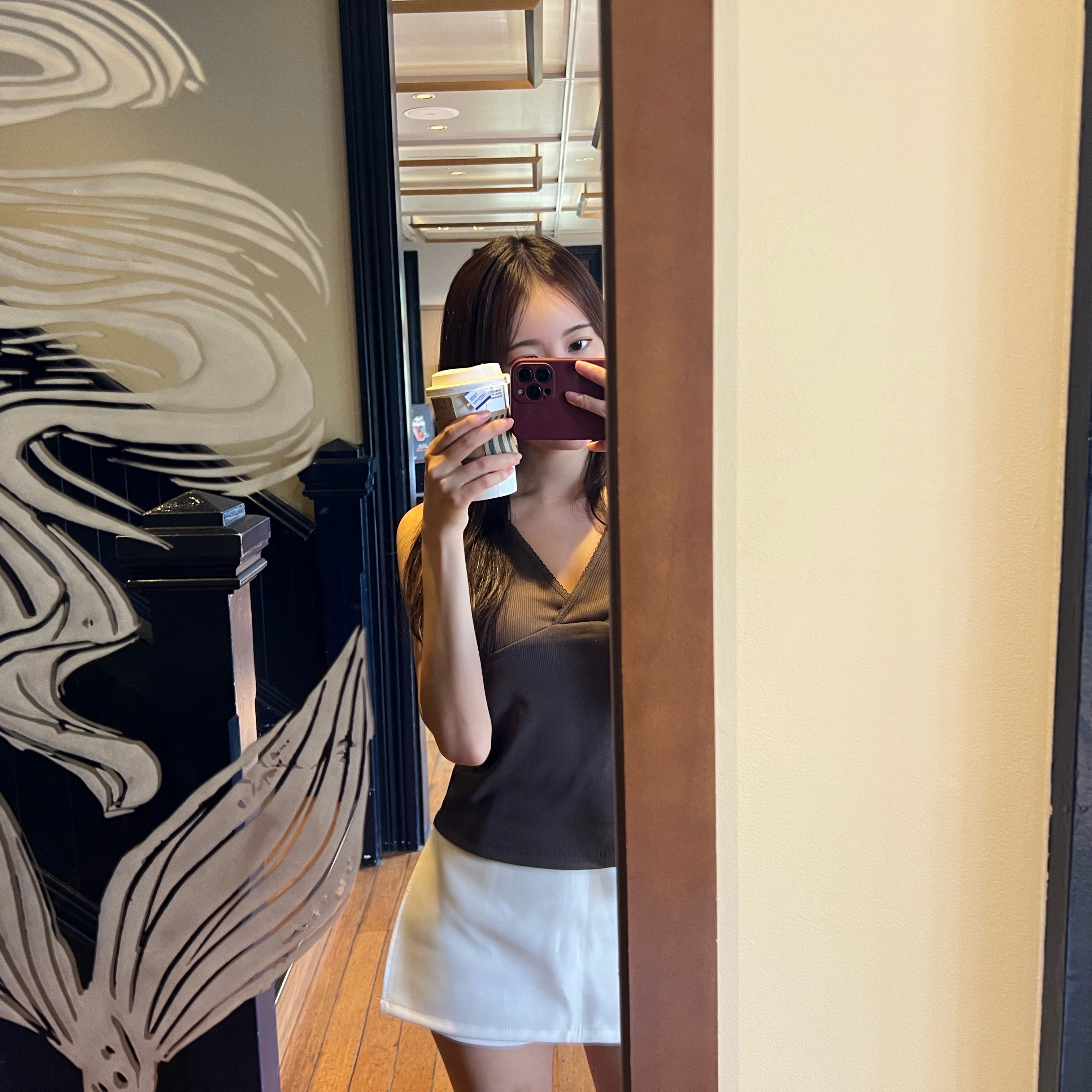 DJI Osmo Pocket 3 Creator Combo Classic Black (Korean Ver.), Vivienne Westwood Orb Peru T-Shirt Cream 착용 스타일 - 4