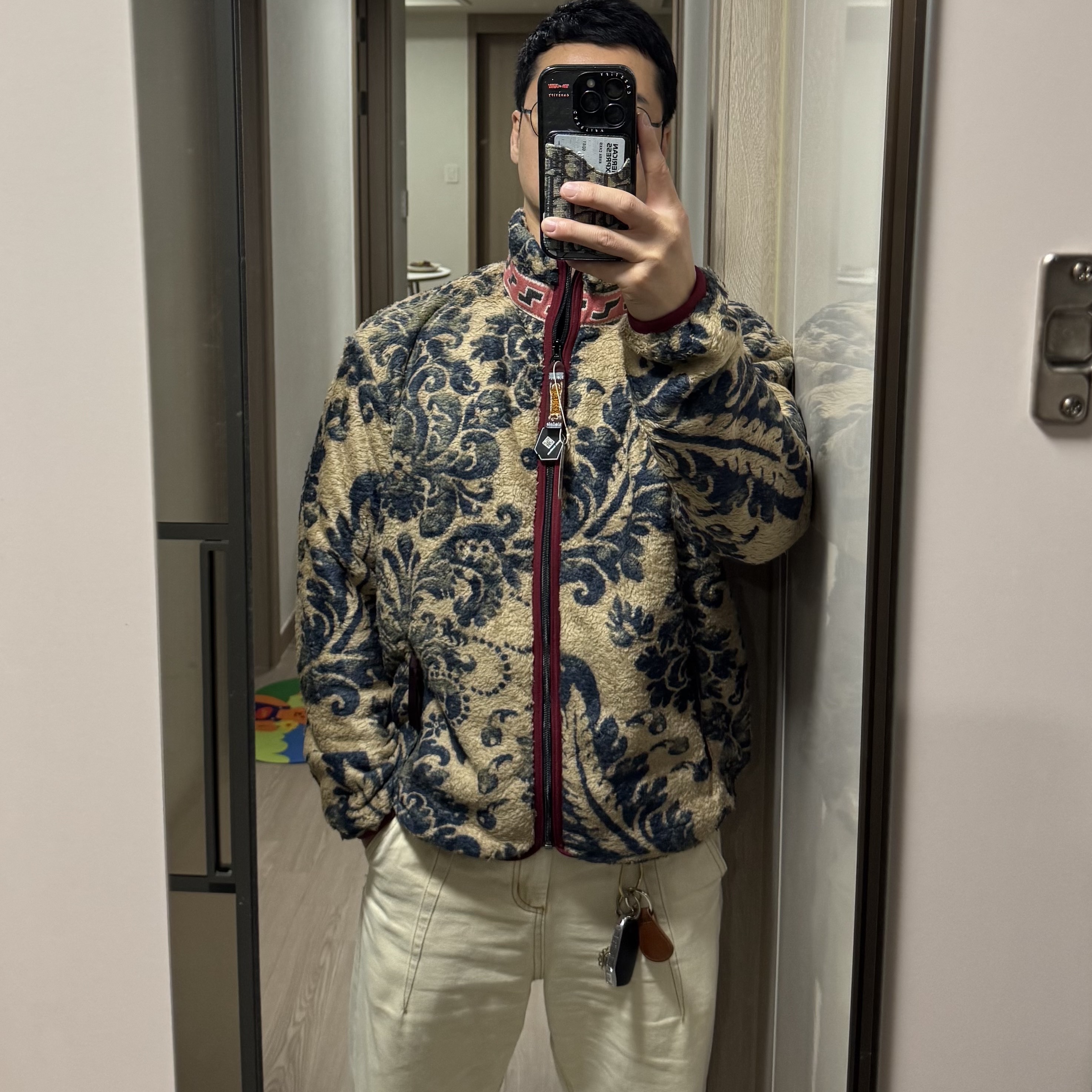 Kapital Damask Pattern Maria Fleece Zip Blouson Beige 착용 스타일 - 1