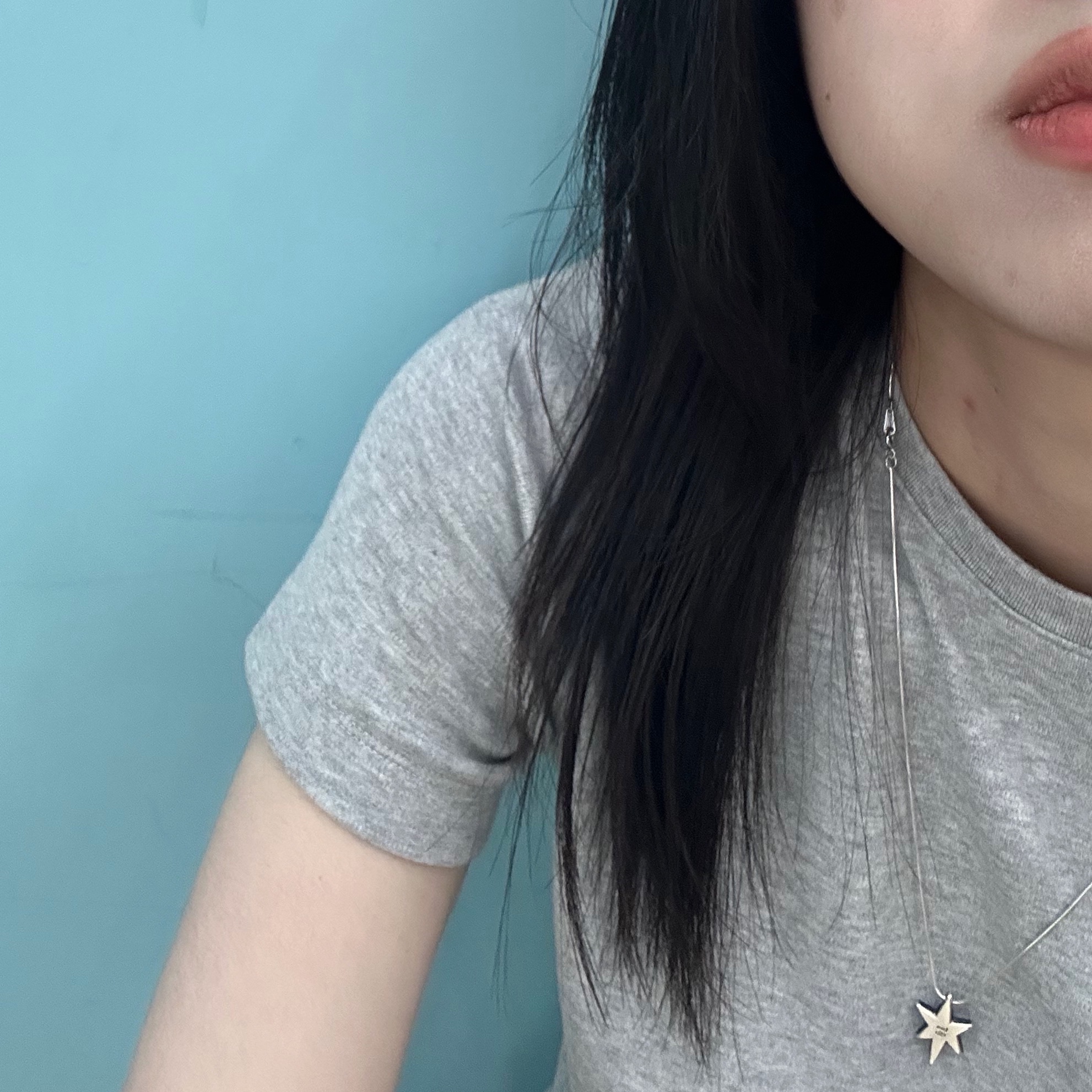 Thisisneverthat T-Logo T-Shirt Heather Grey 착용 스타일