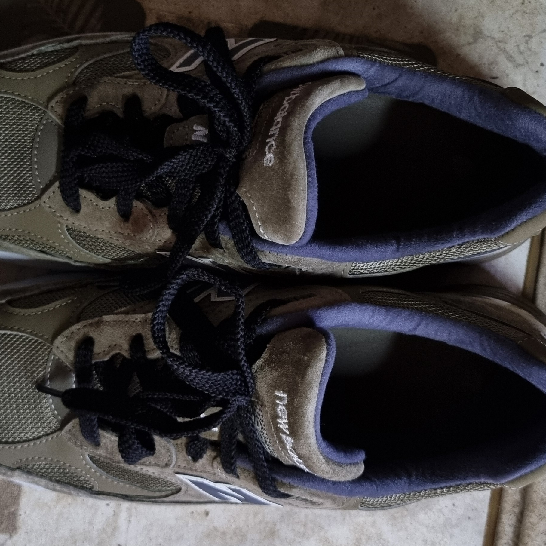 New Balance 992 Made in USA Dark Camo Covert Green - D Standard 착용 스타일