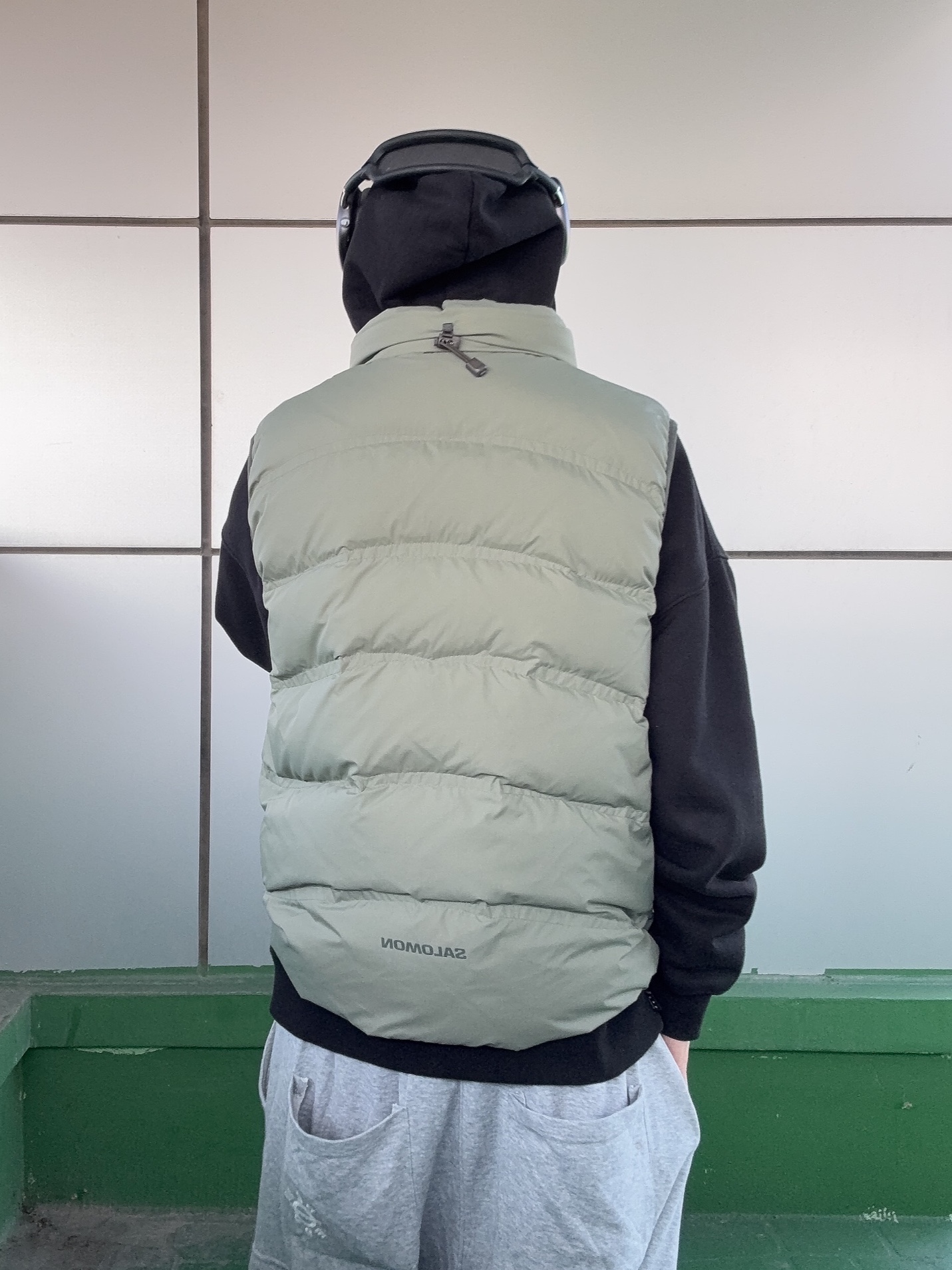Nike Air Force 1 '07 LV8 Varsity White Pine Green, IAB Studio Hoodie Black 착용 스타일 - 6