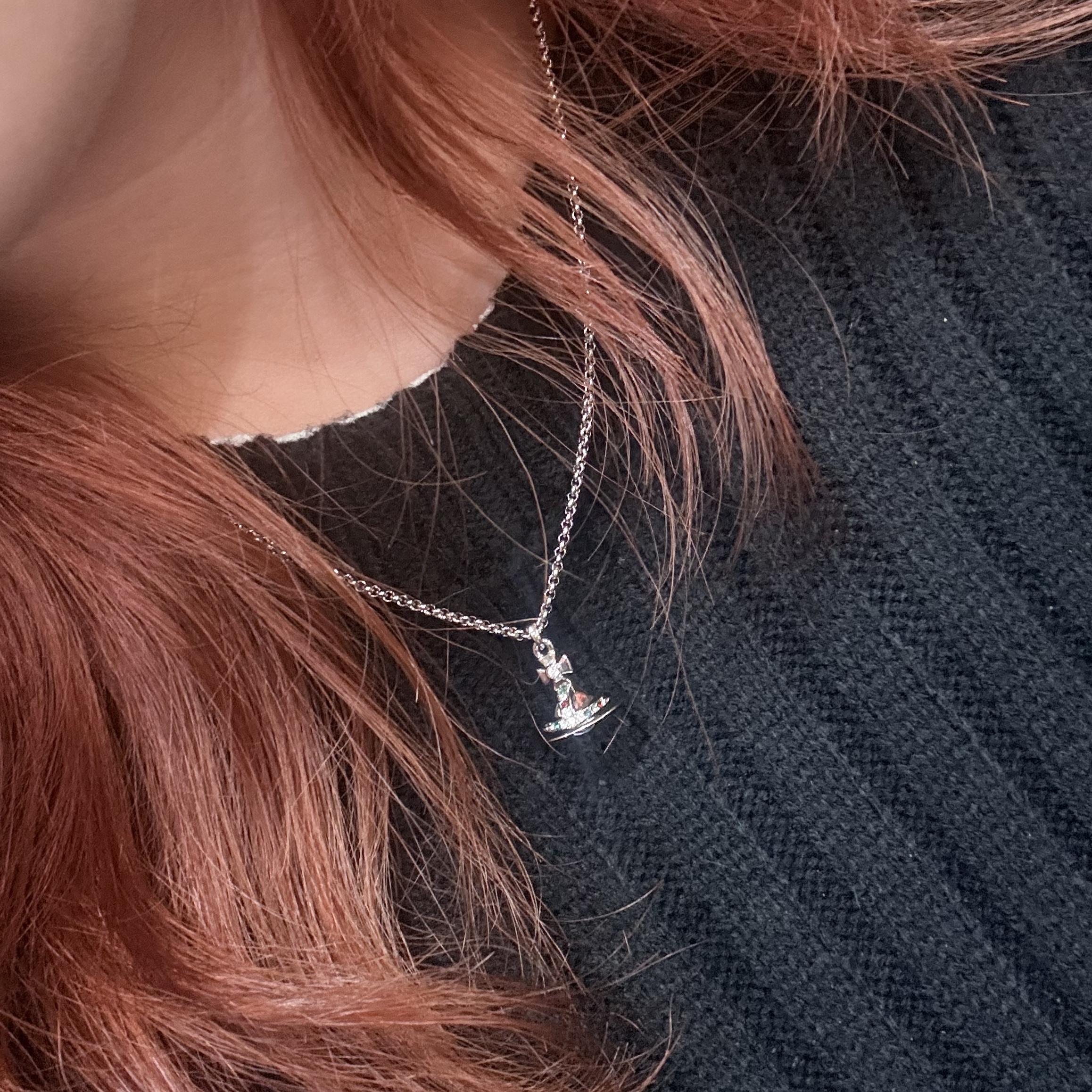 Vivienne Westwood New Petite Orb Pendant Silver 착용 스타일