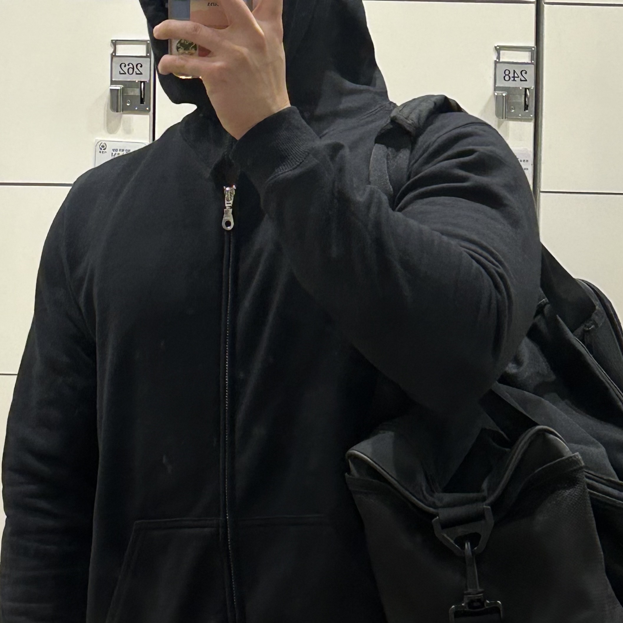 Gildan Asian Heavy Blend Full Zip Hooded 착용 스타일